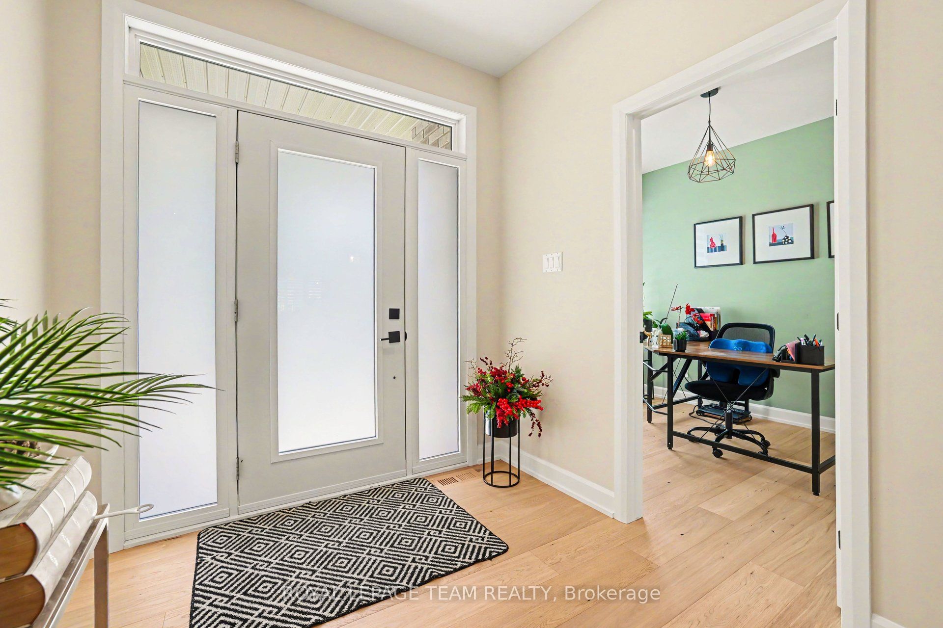 7A King Street N