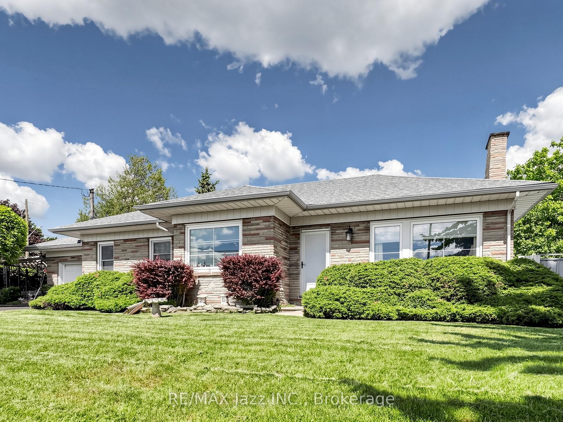 83 Stevenson Road N