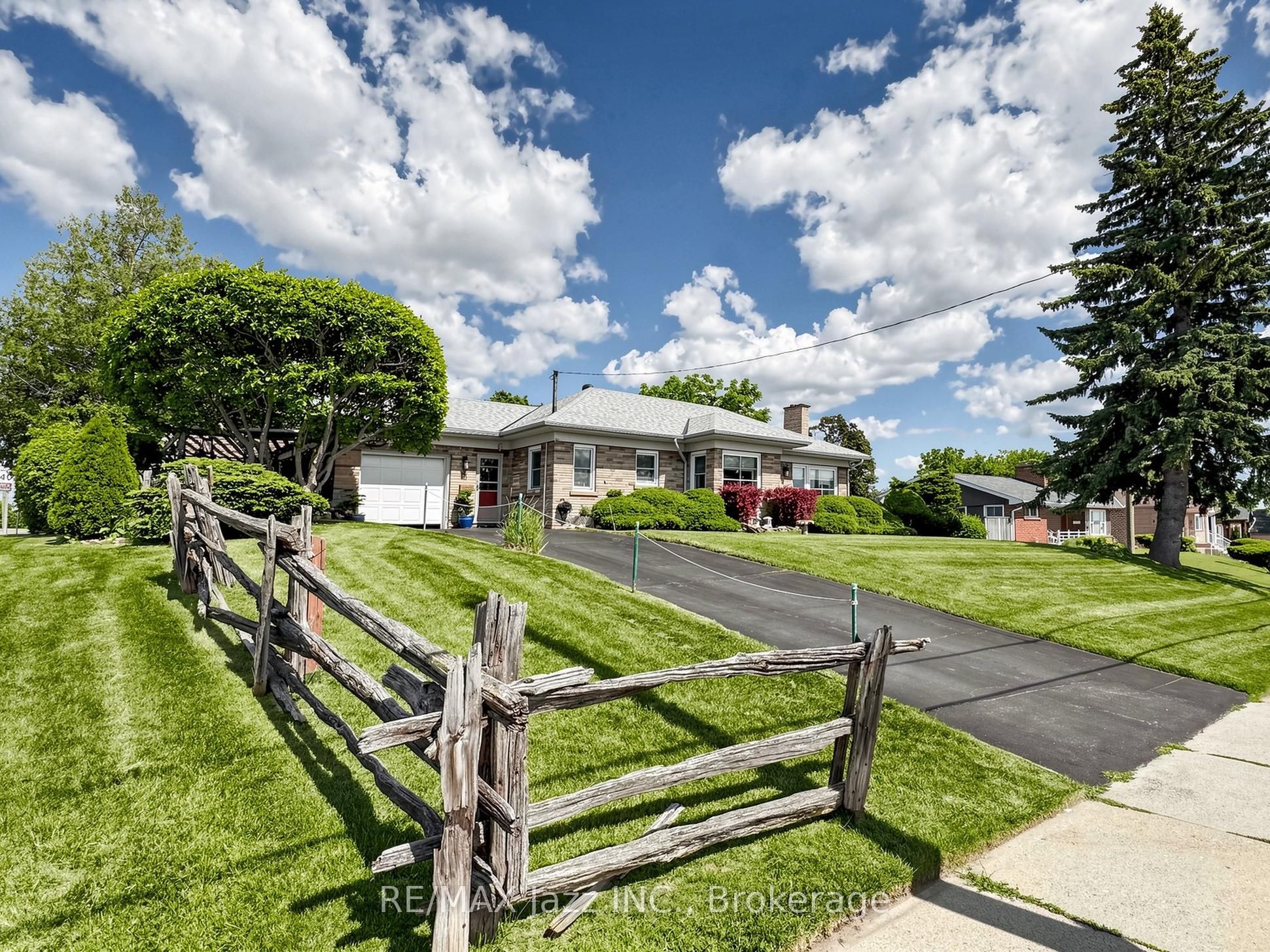 83 Stevenson Road N