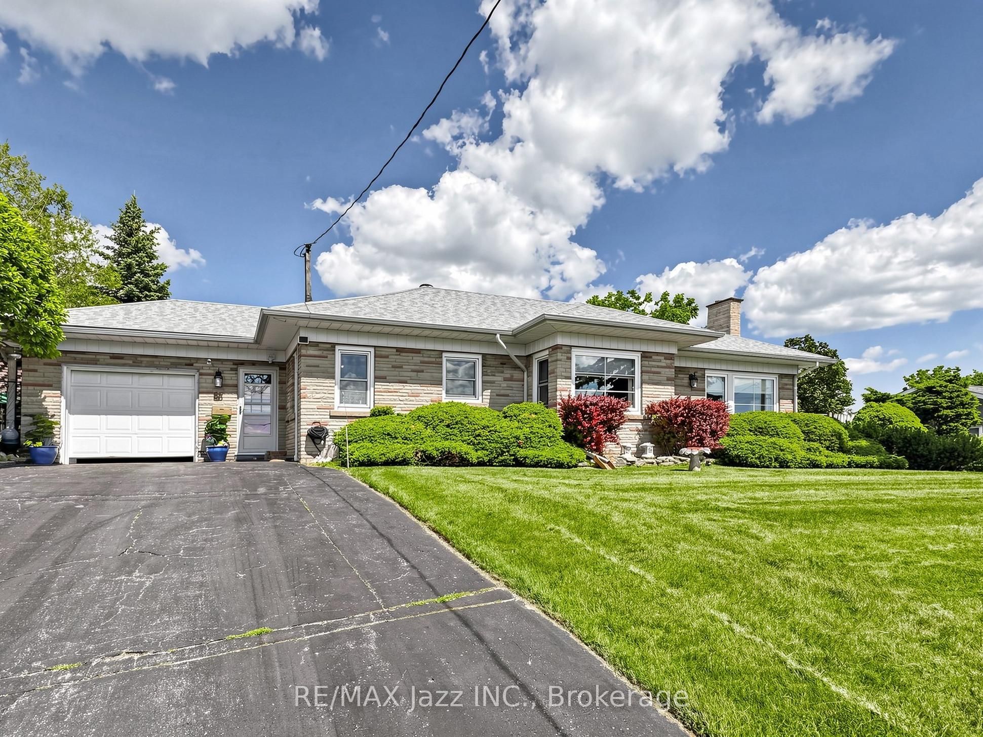 83 Stevenson Road N