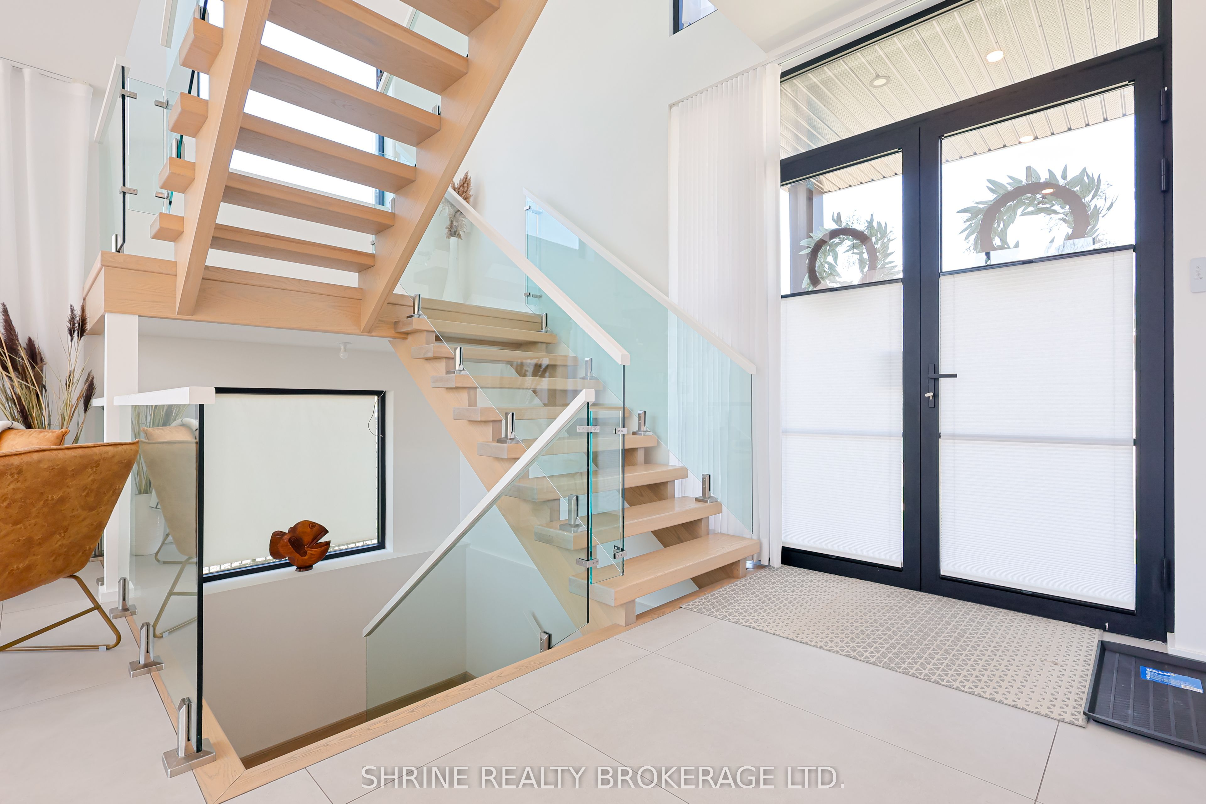 228 EDGEWATER Boulevard