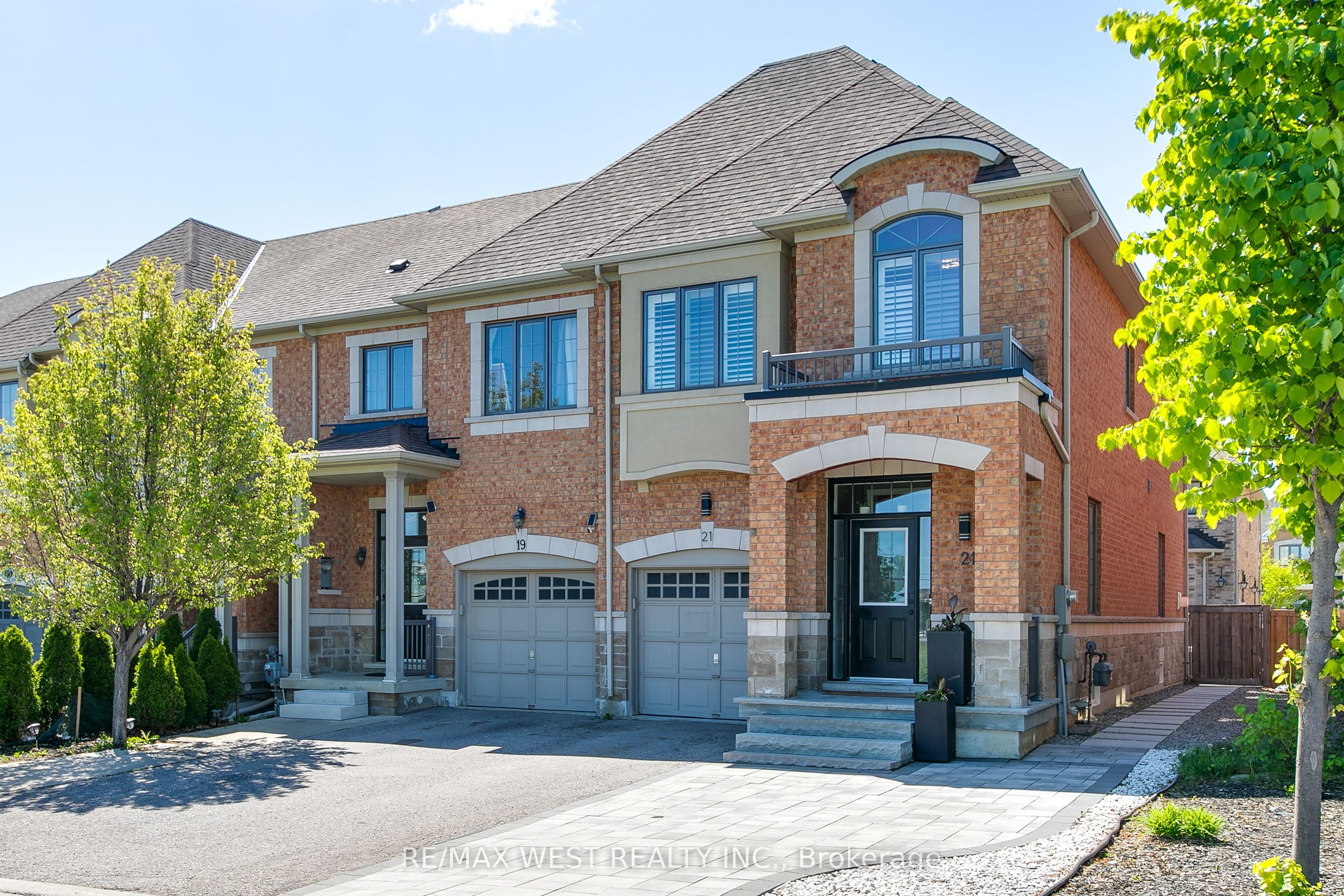 21 Sibella Way