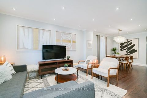 331 Scarborough Road Toronto E02 ON M4E 3M9