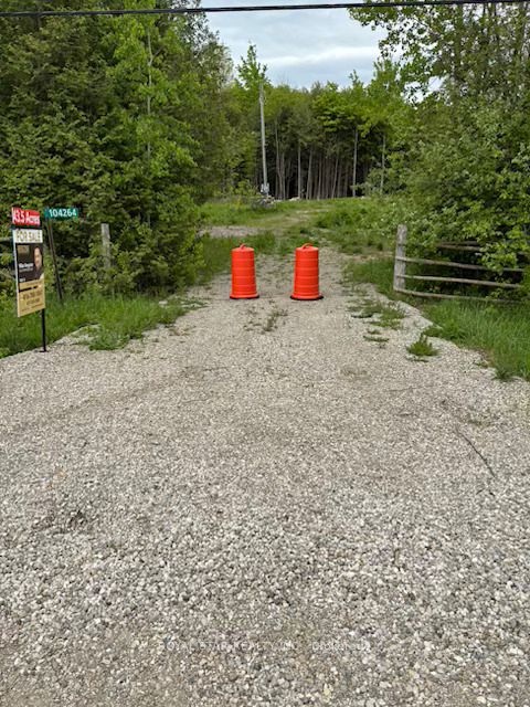 104264 Grey Road 18 N/A