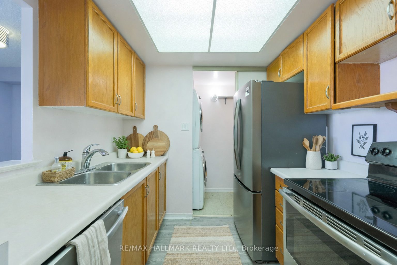 5 Greystone Walk Drive 1001