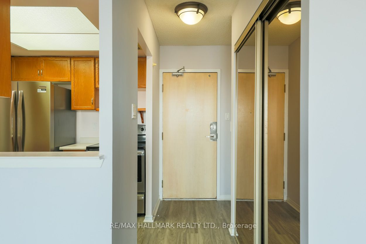 5 Greystone Walk Drive 1001