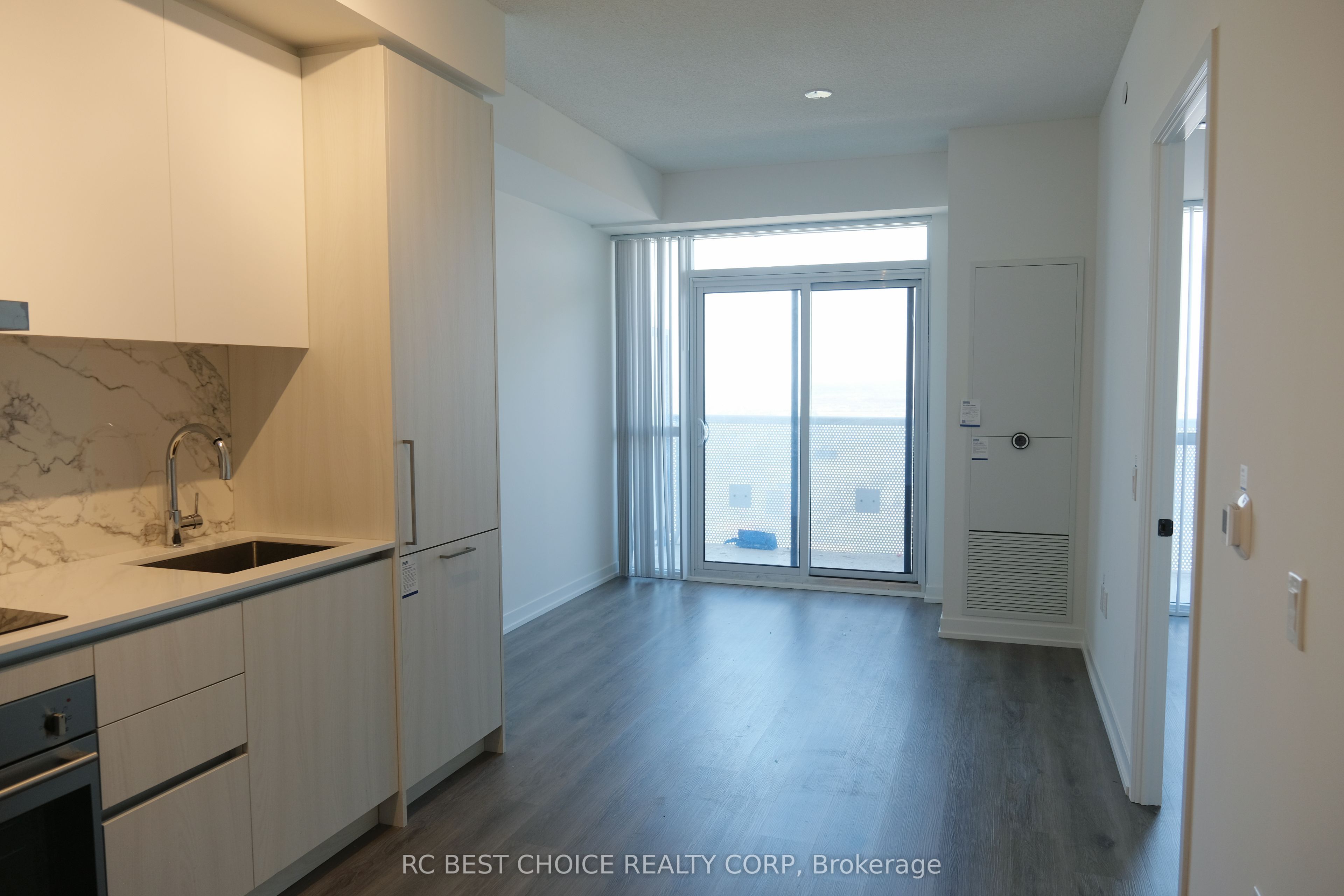 225 Commerce Street 5011