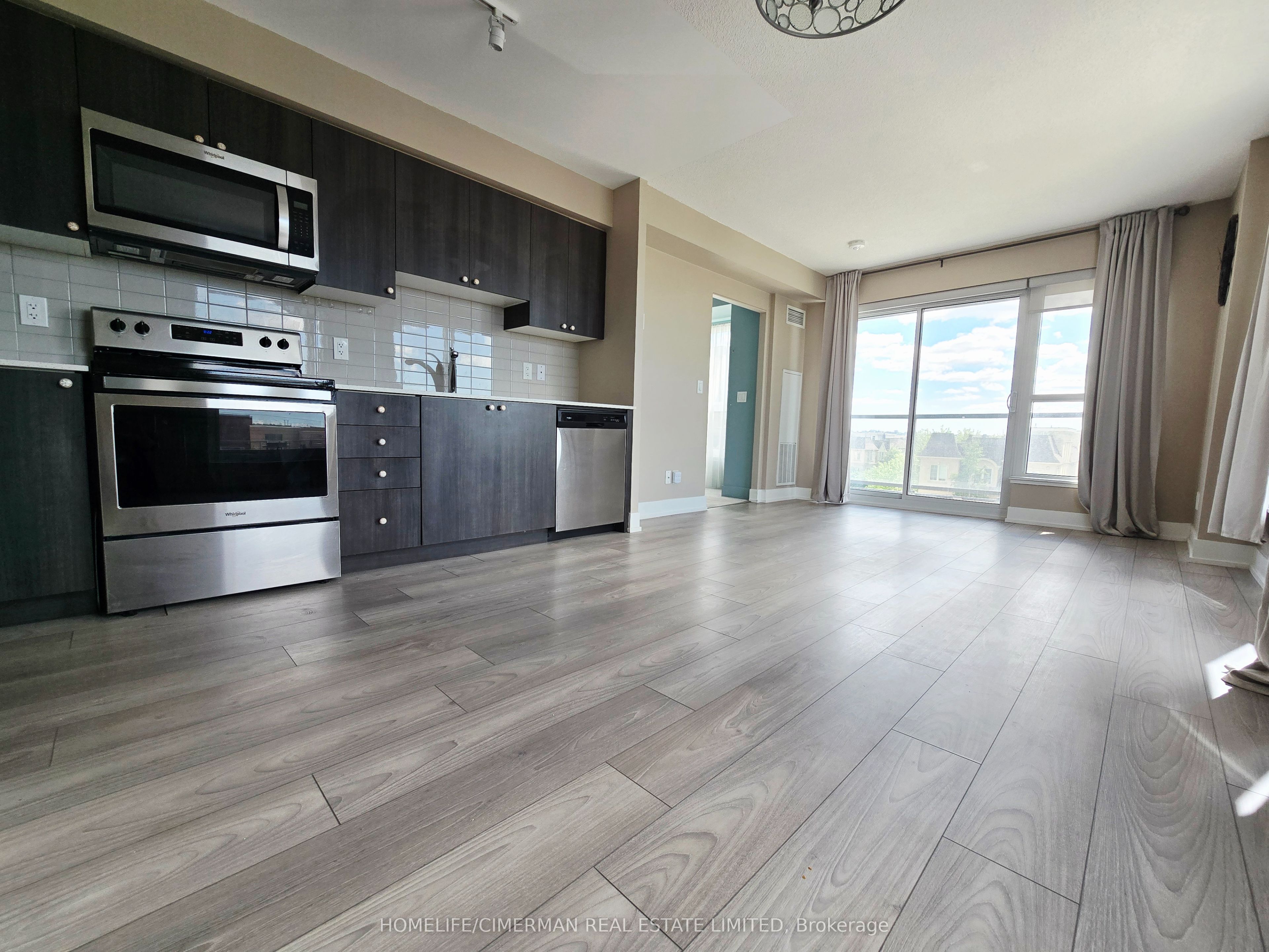 1255 Bayly Street 409