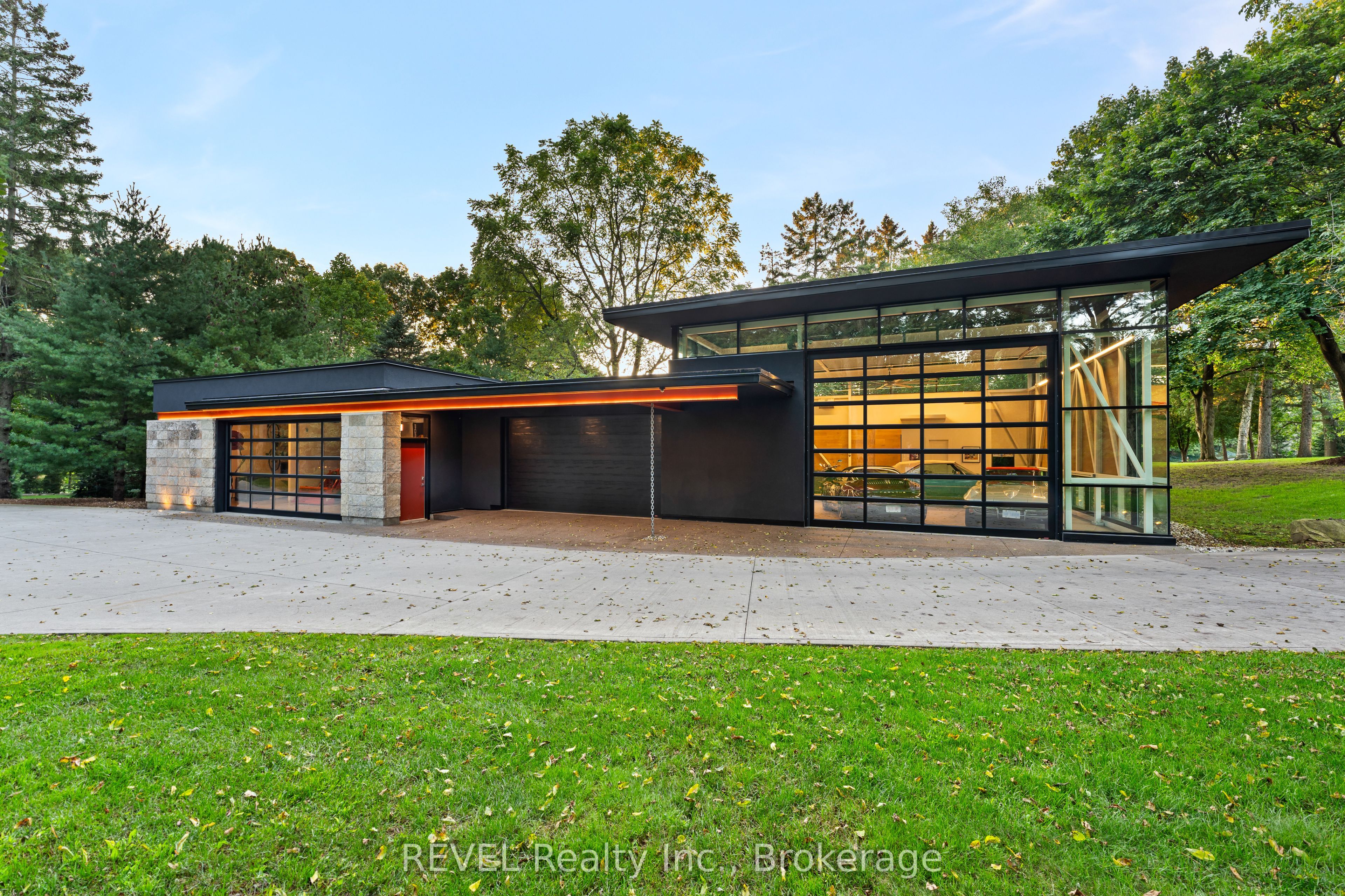 250 Canboro Road