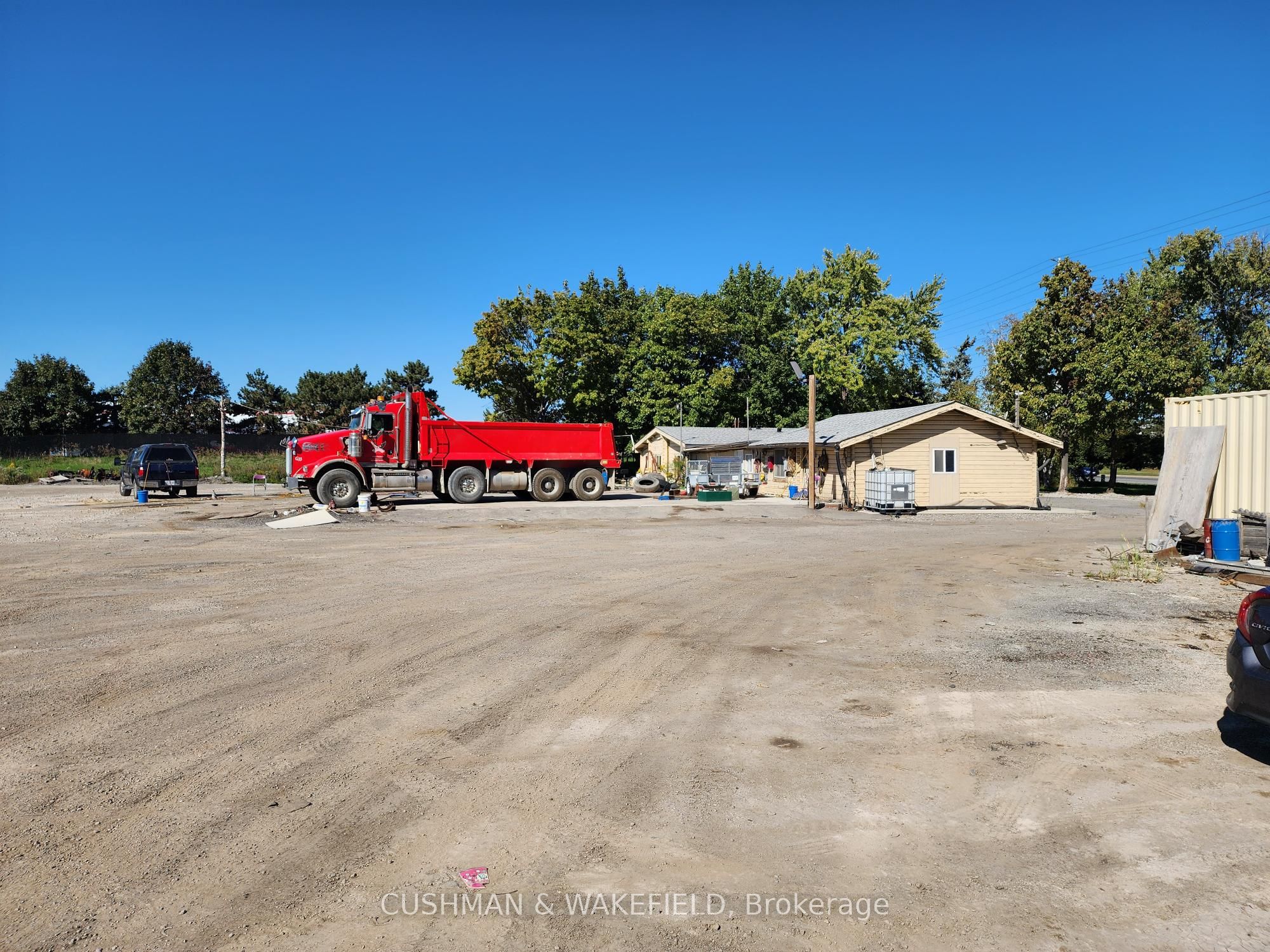 8412-8424 Goreway Drive