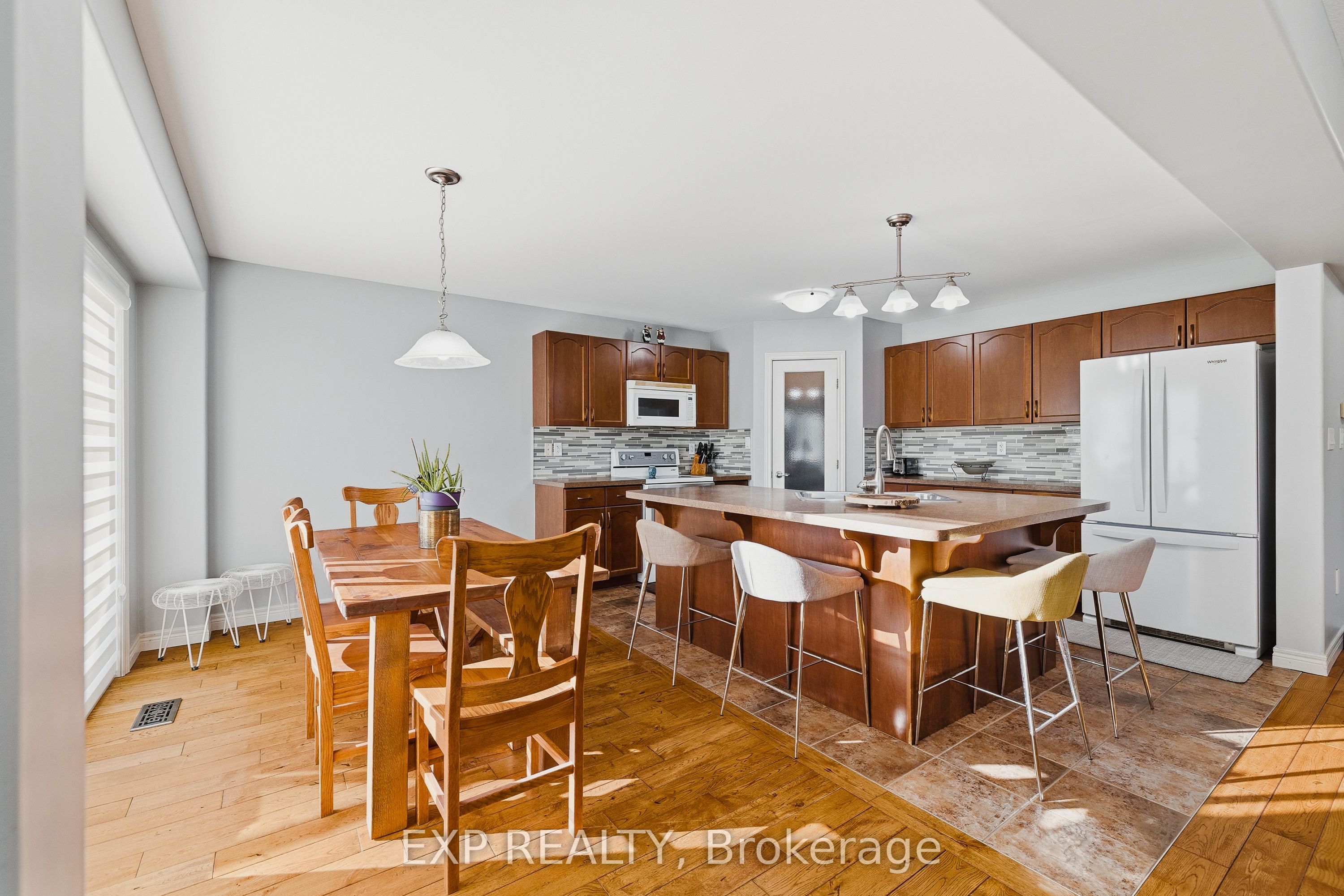 23 Doon Creek Street