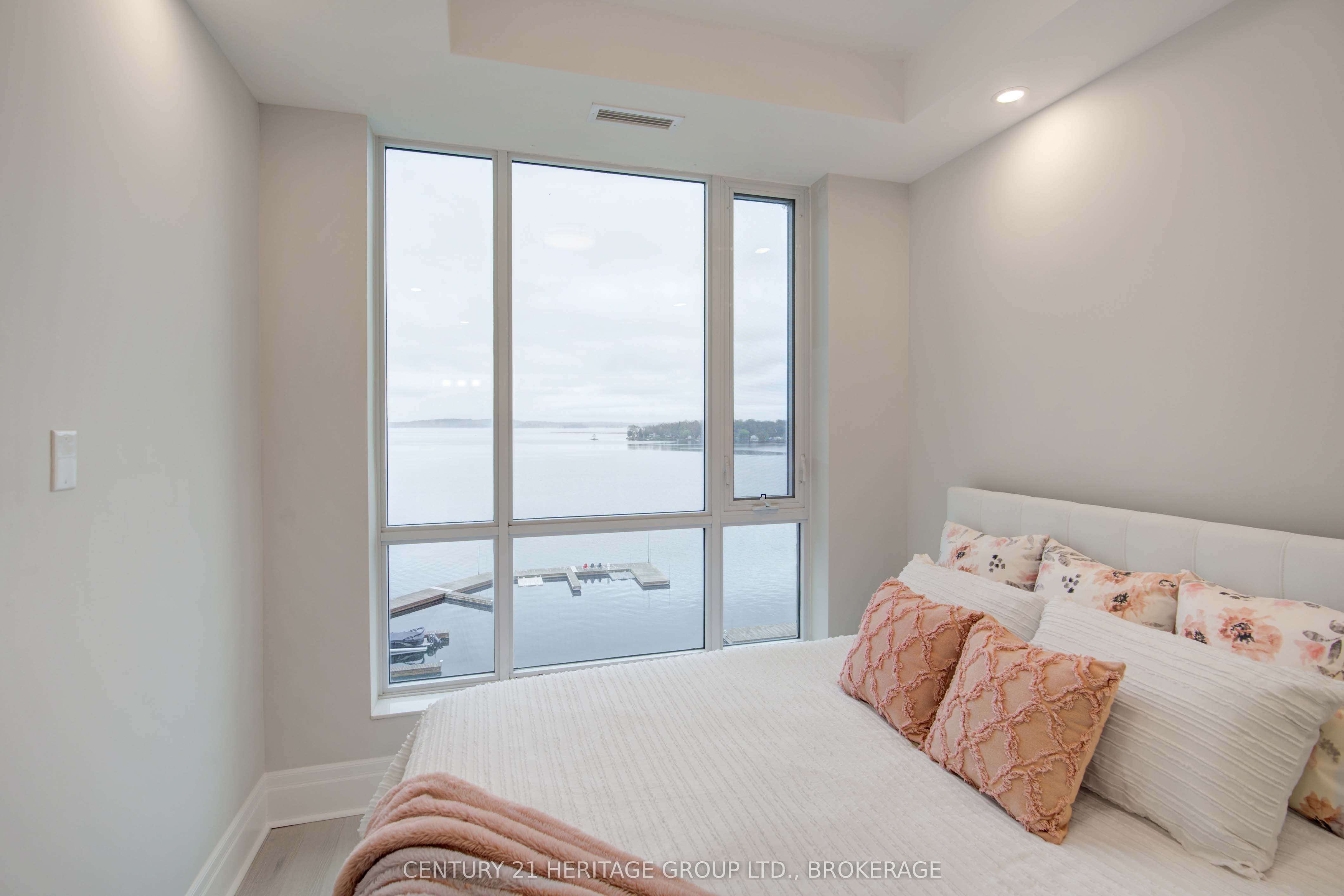 129 South Street 607