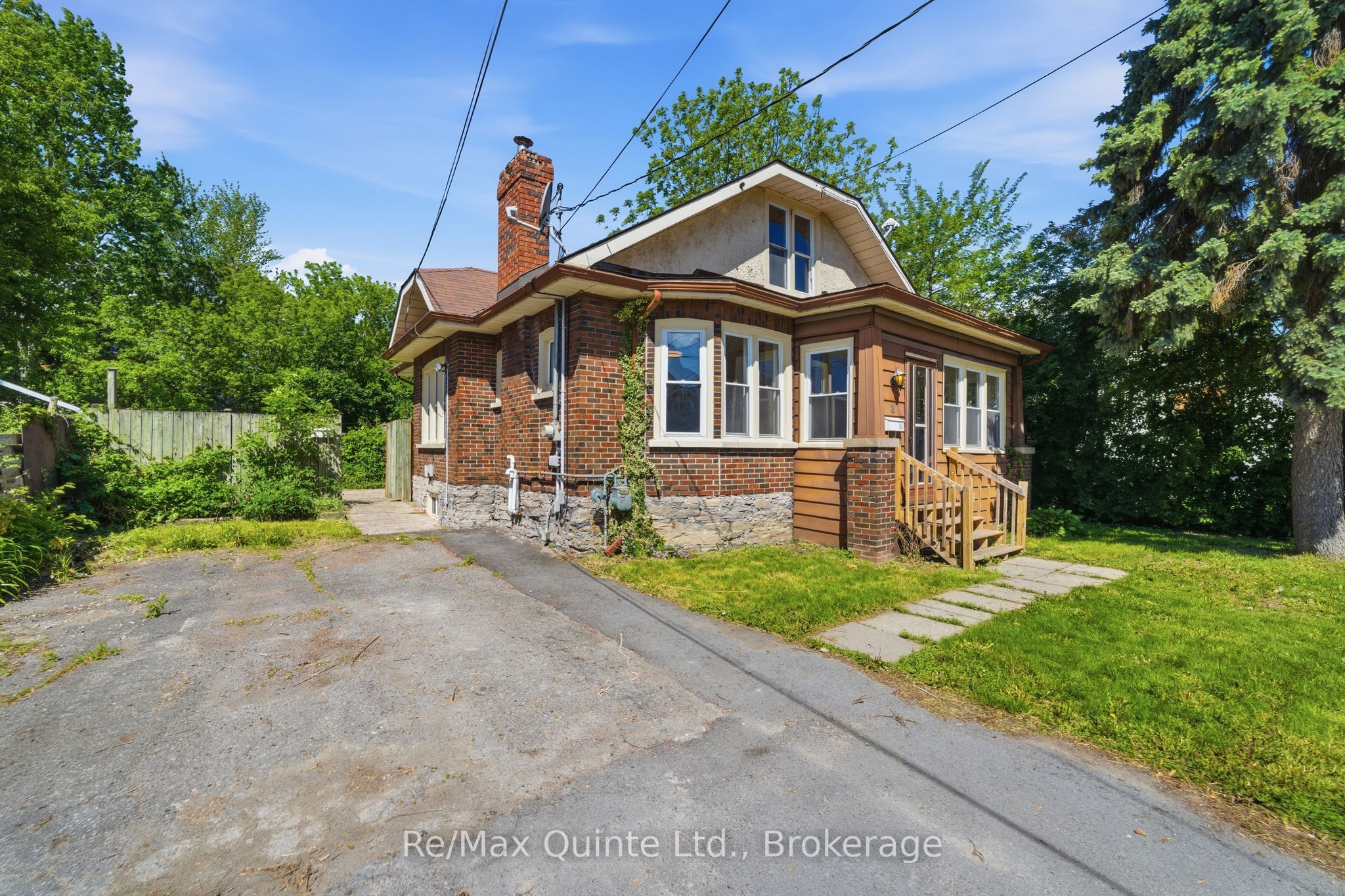 8 Dunbar Street