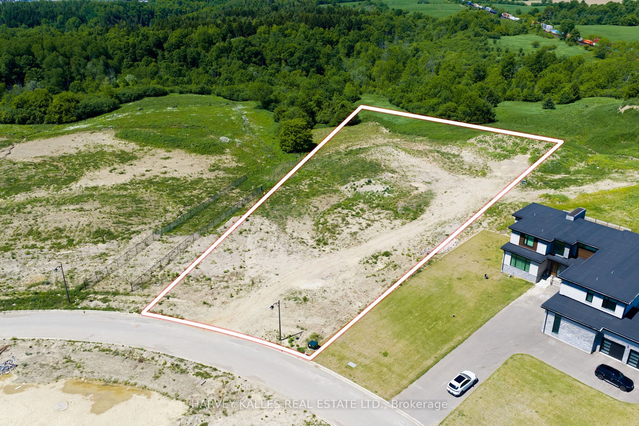 24 Sugarbush Court