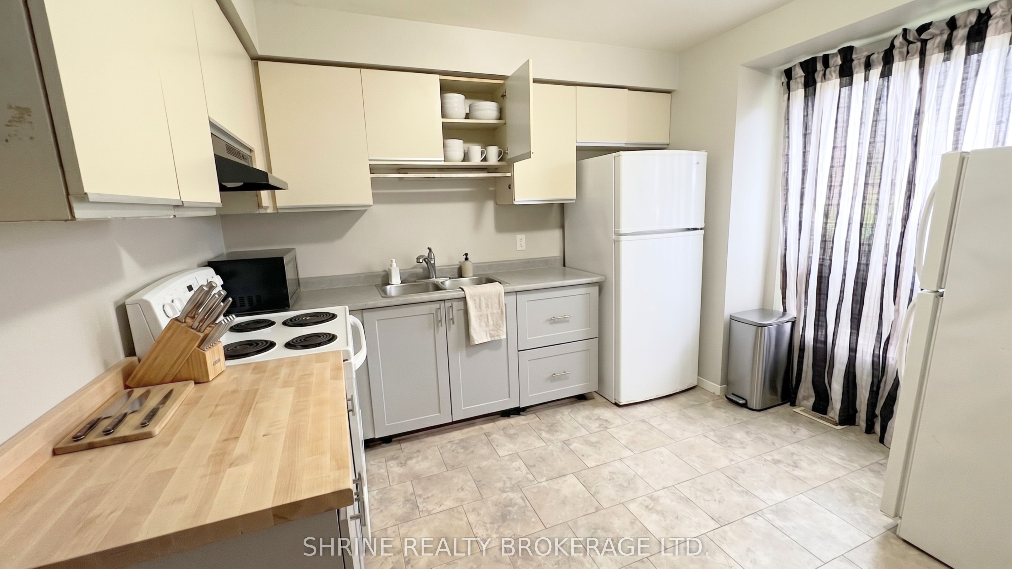 550 SECOND Street 52