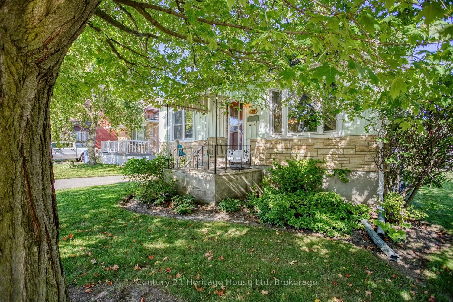 91 Merion Street