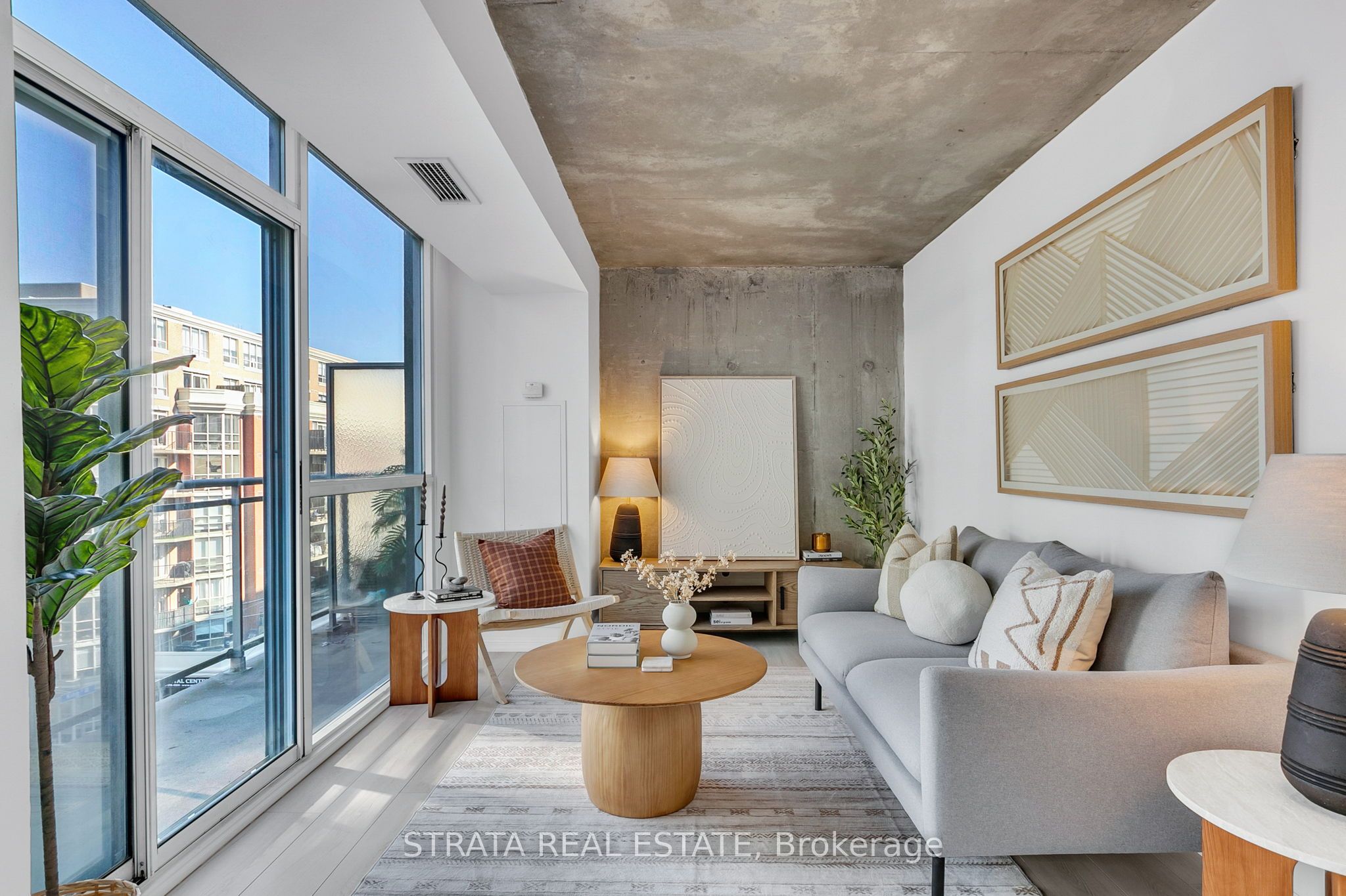 1029 King Street W 629