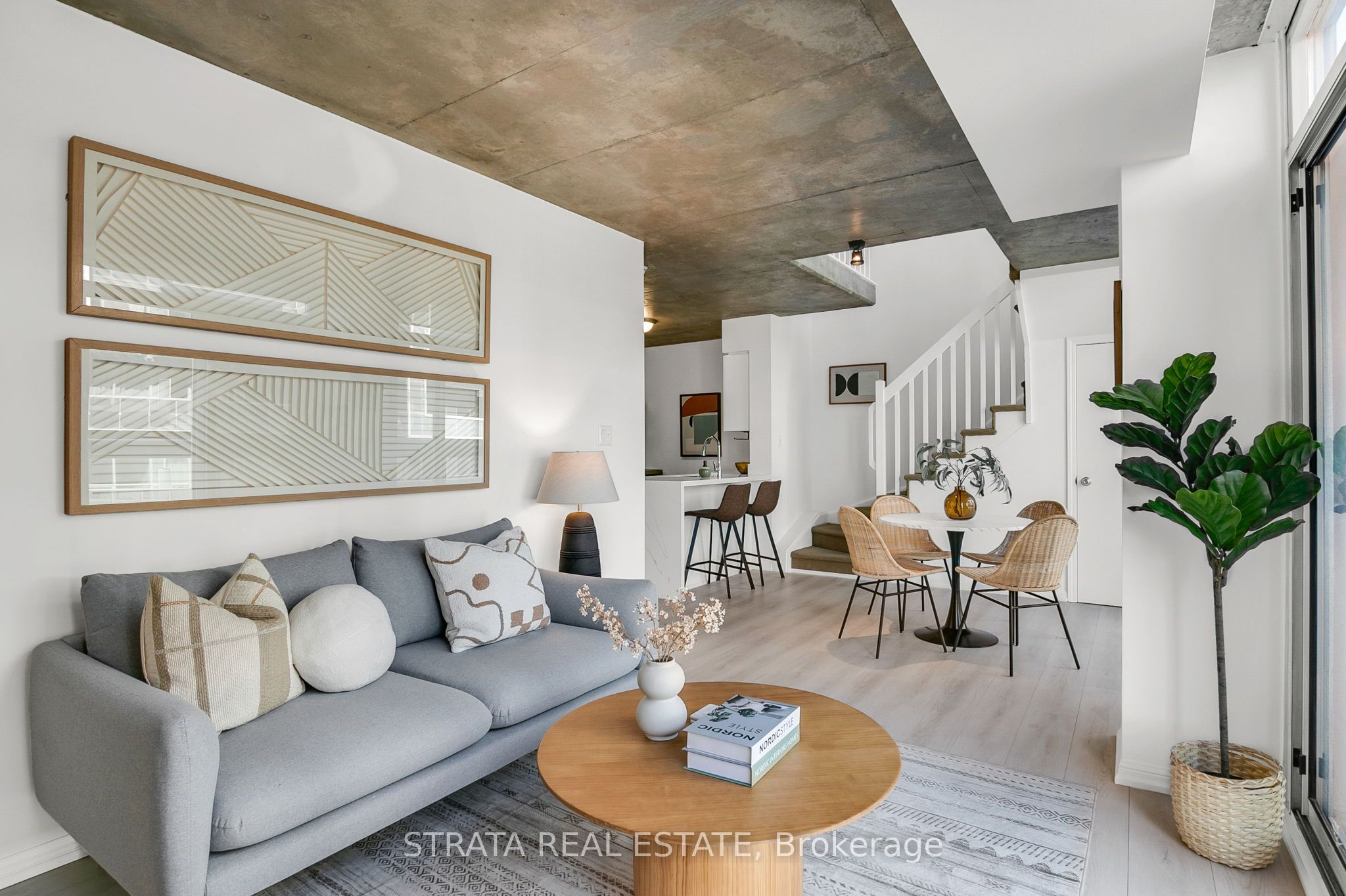 1029 King Street W 629