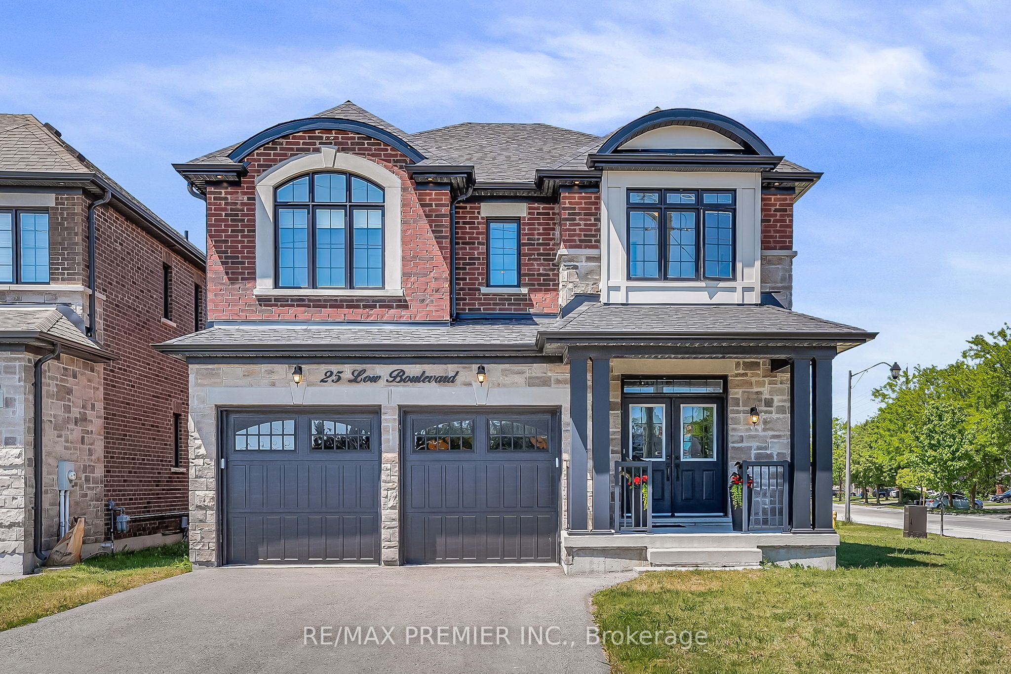 25 Low Boulevard