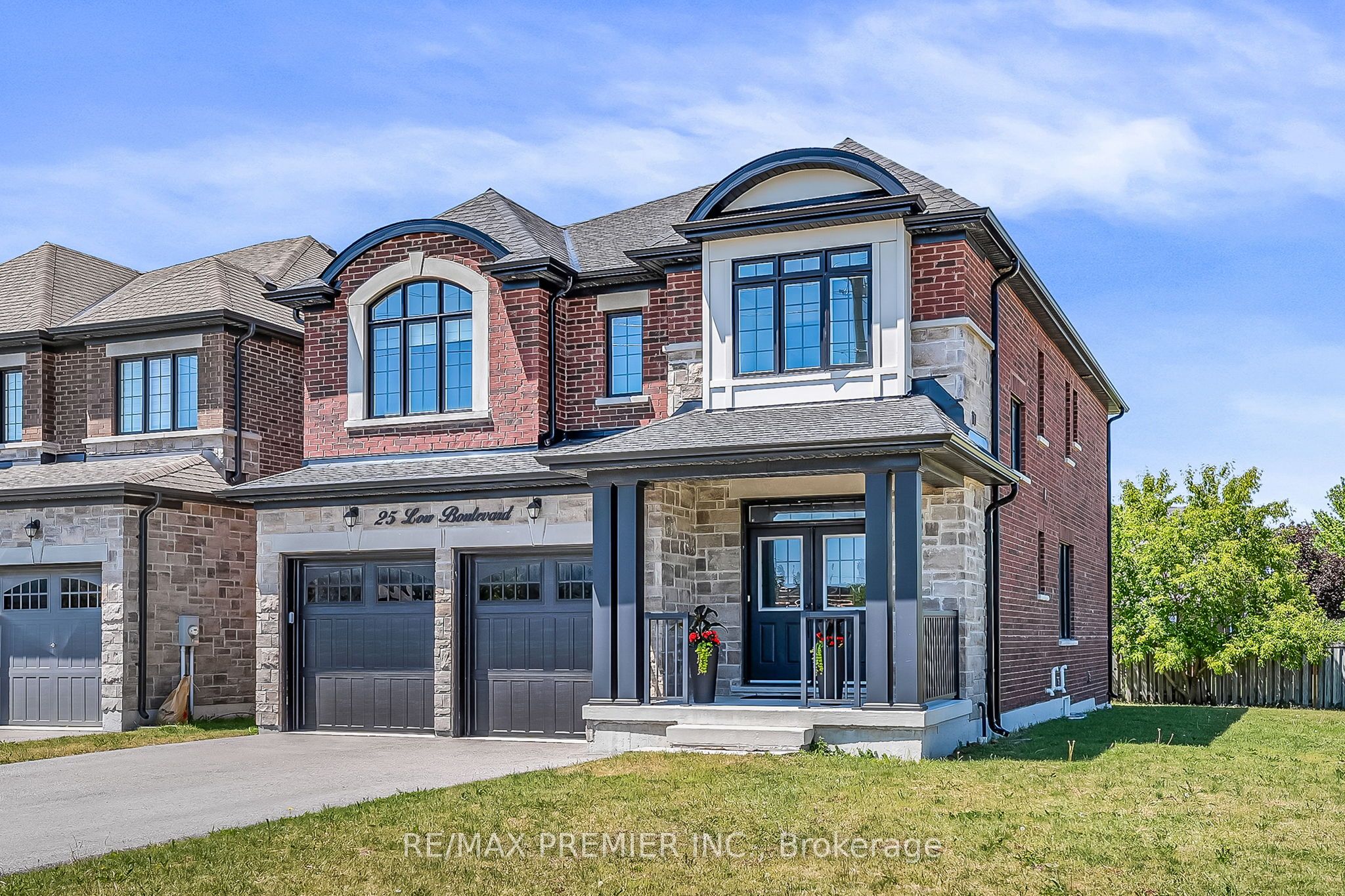 25 Low Boulevard