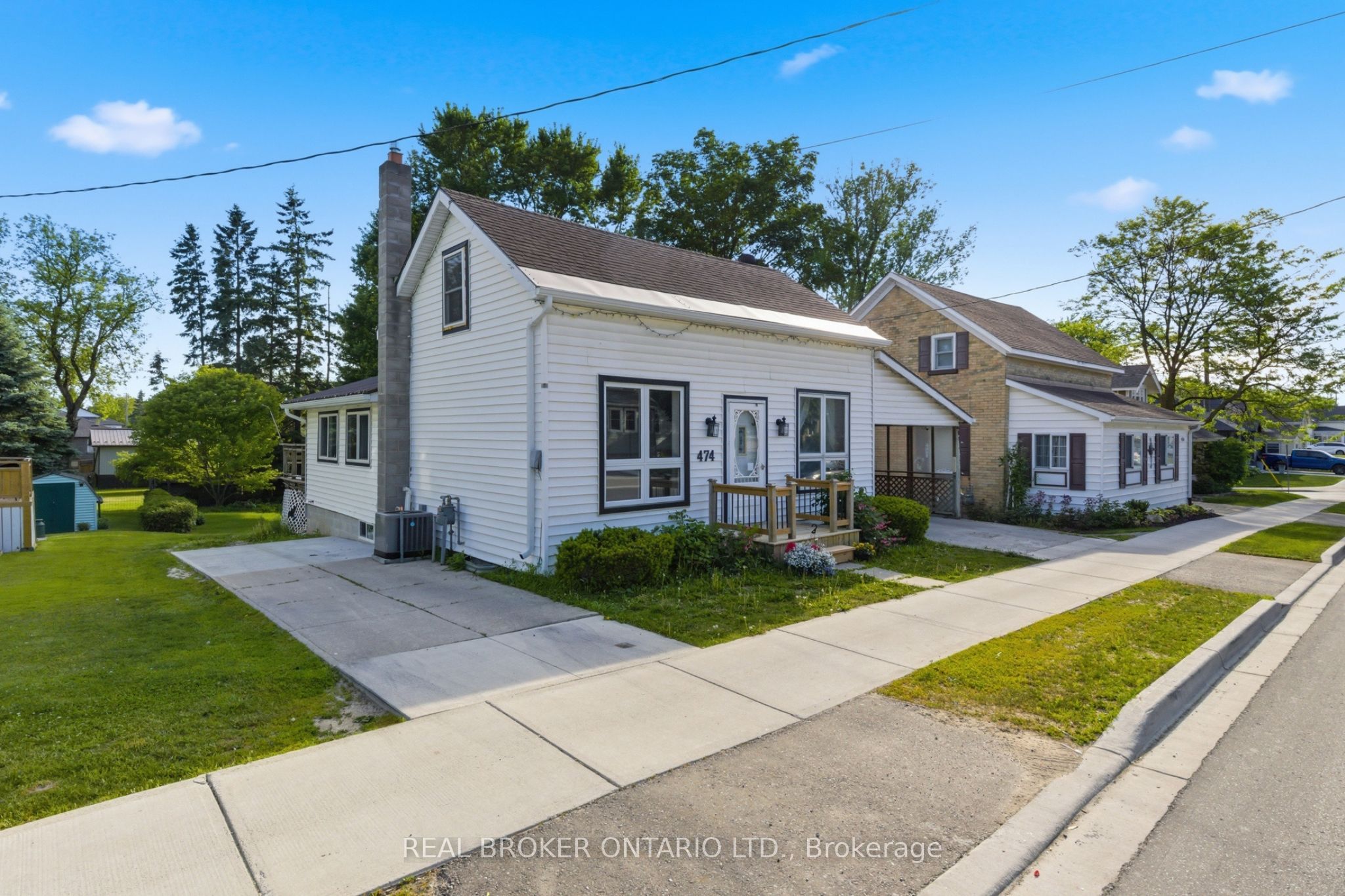 474 Elma Street W