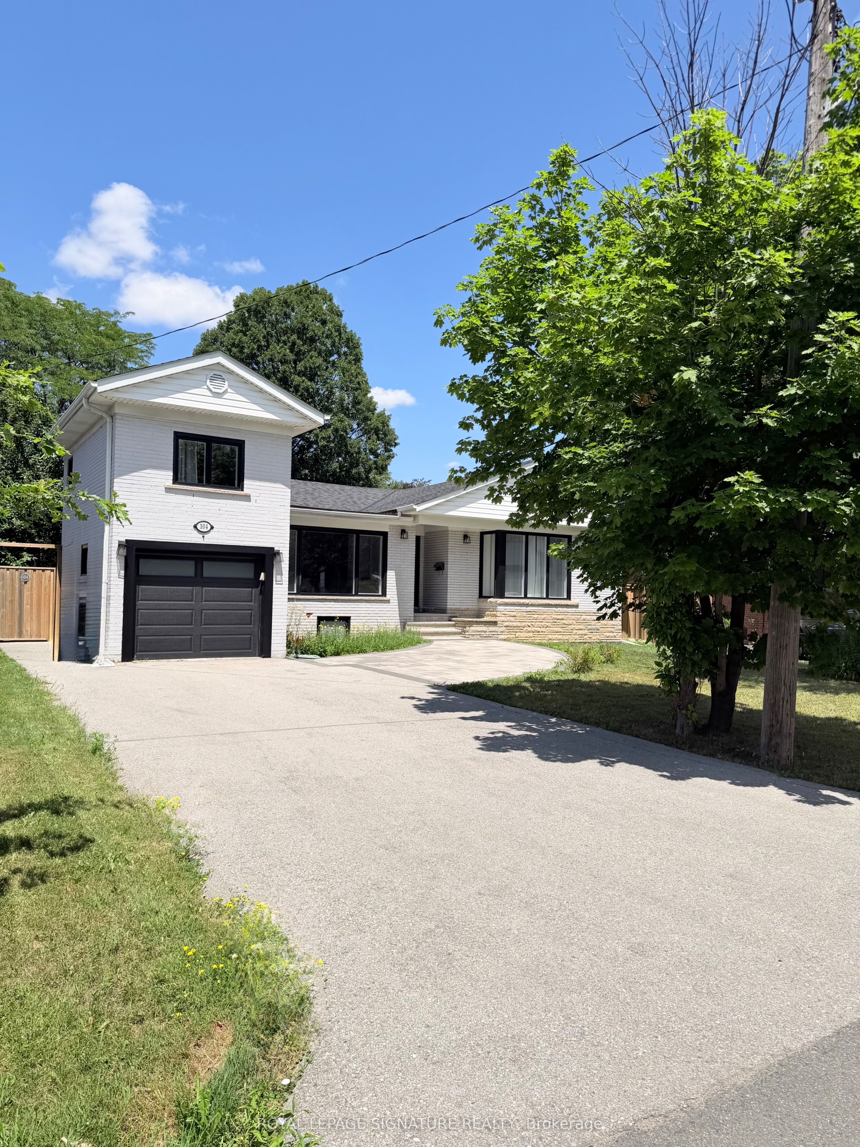 104 Great Oak Drive