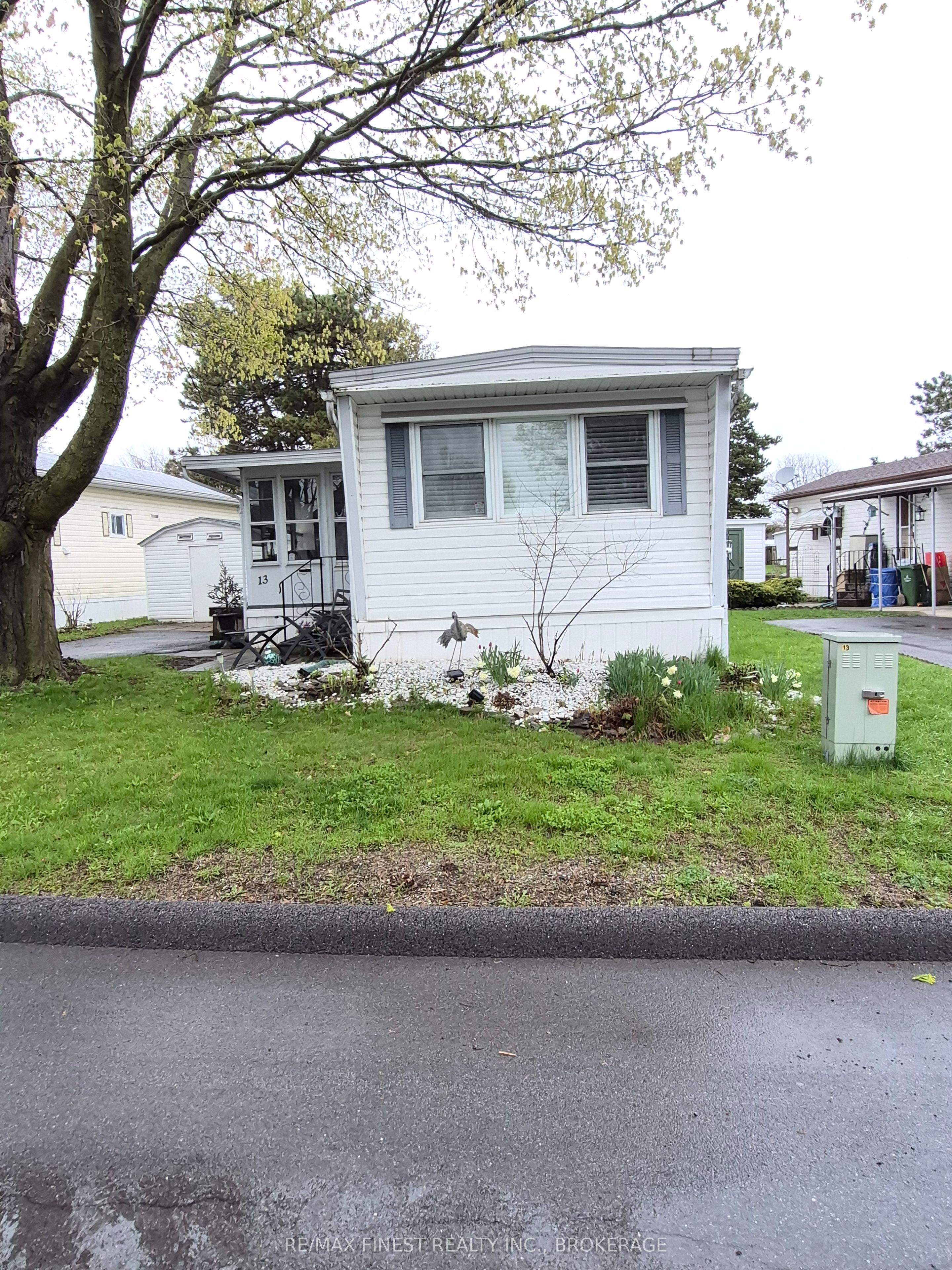 13 Wentworth Drive