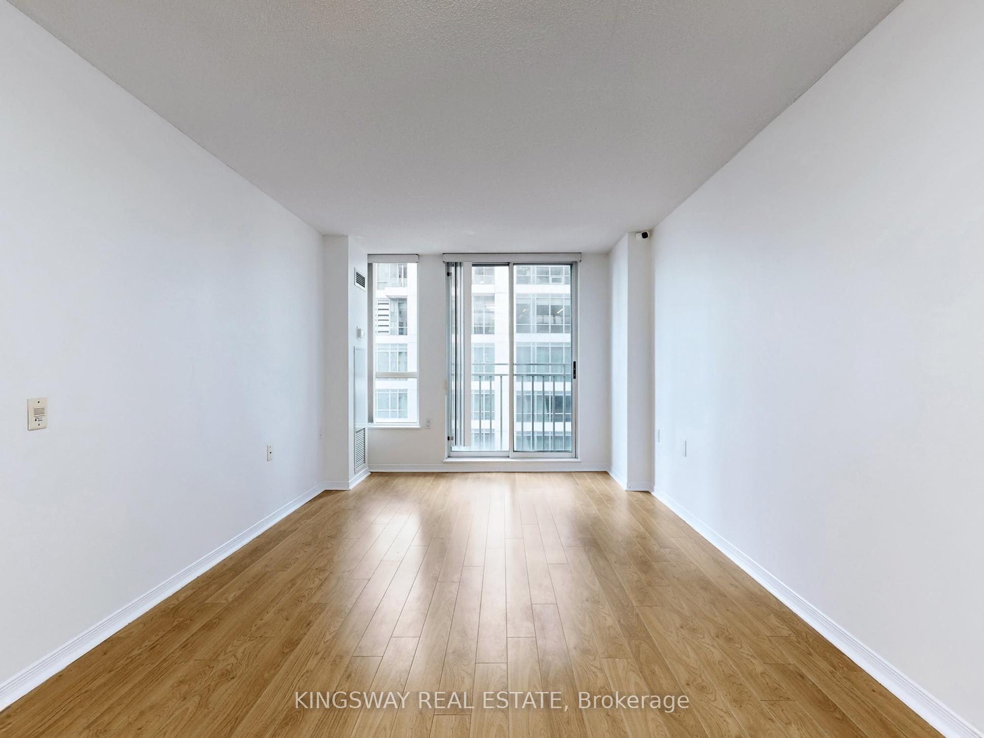 388 Bloor Street E 1607