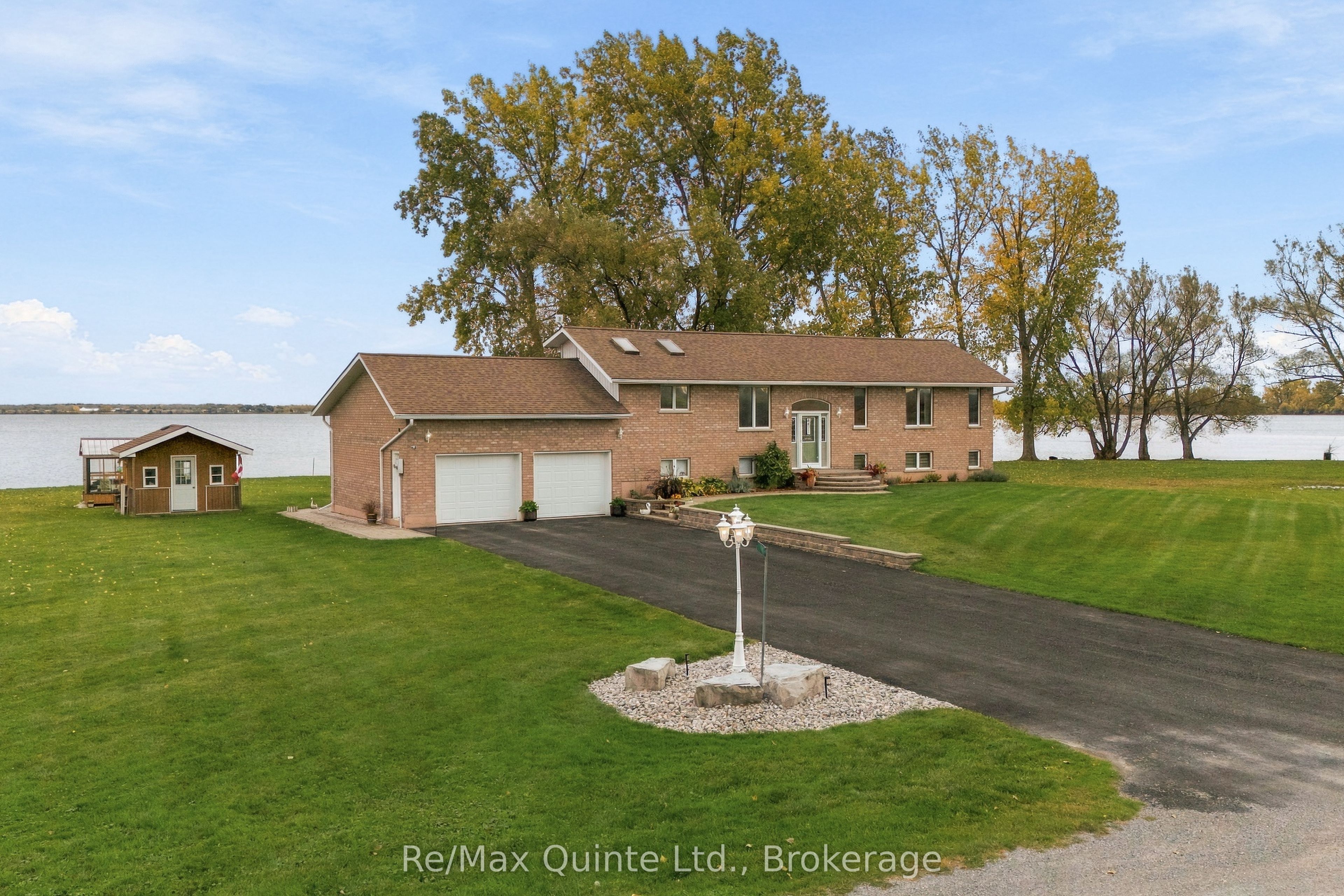 40 Wallbridge Circle
