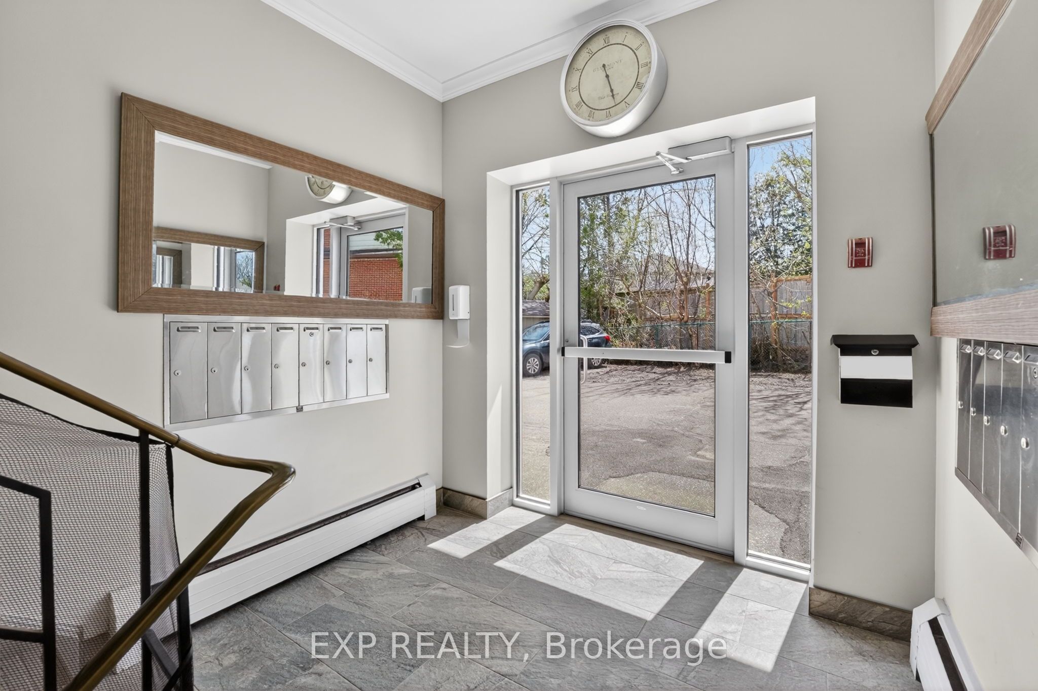 81 Kenwood Drive