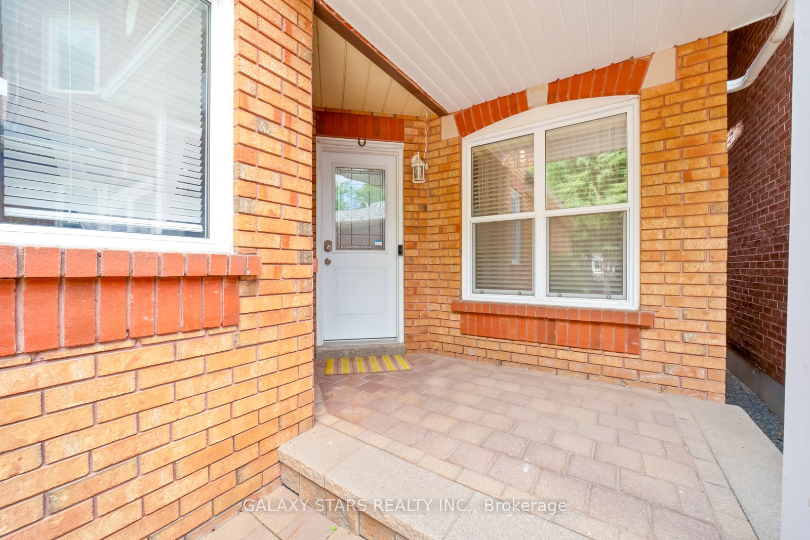 25 Fieldnest Crescent