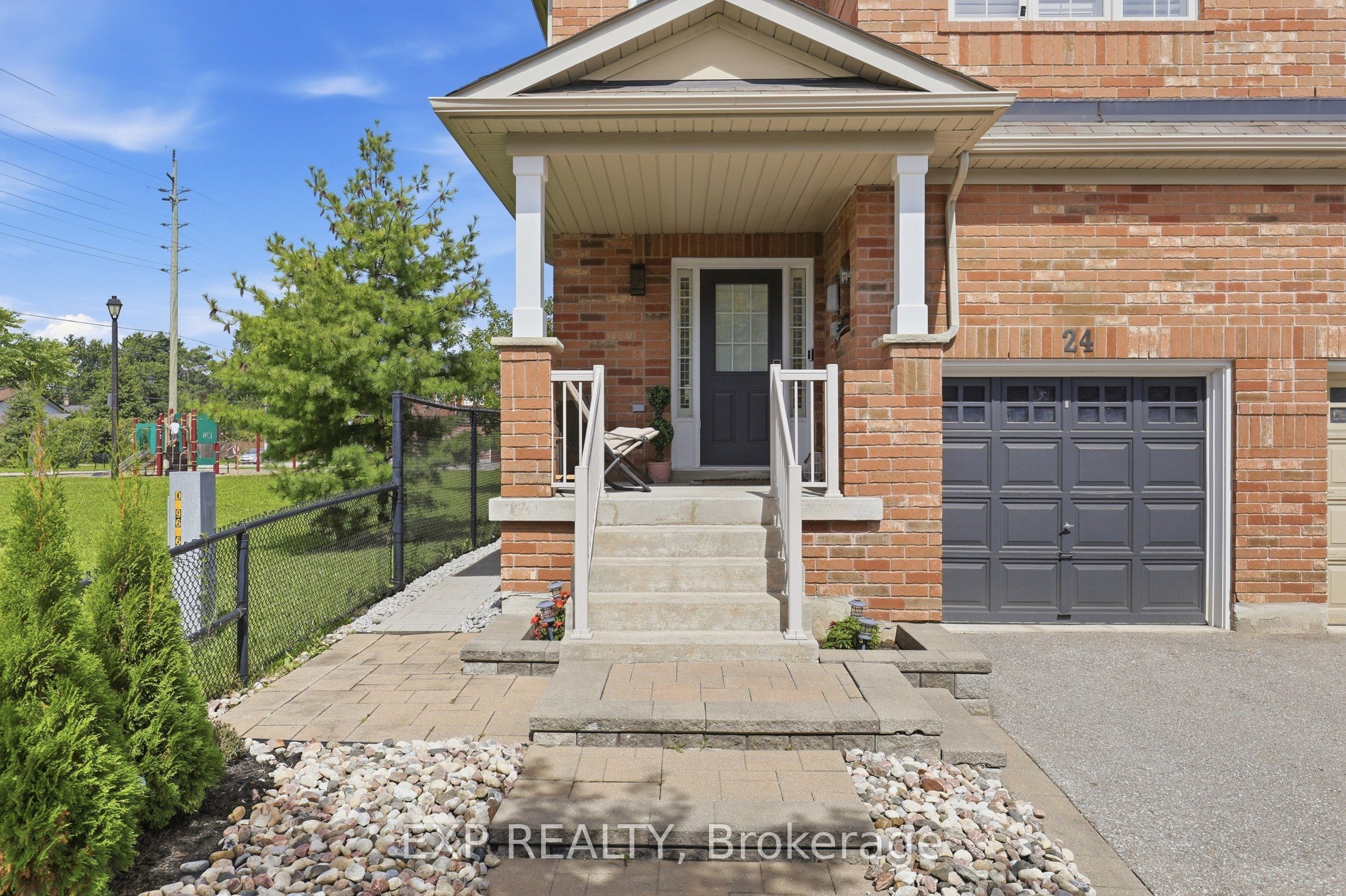 24 Hickman Road