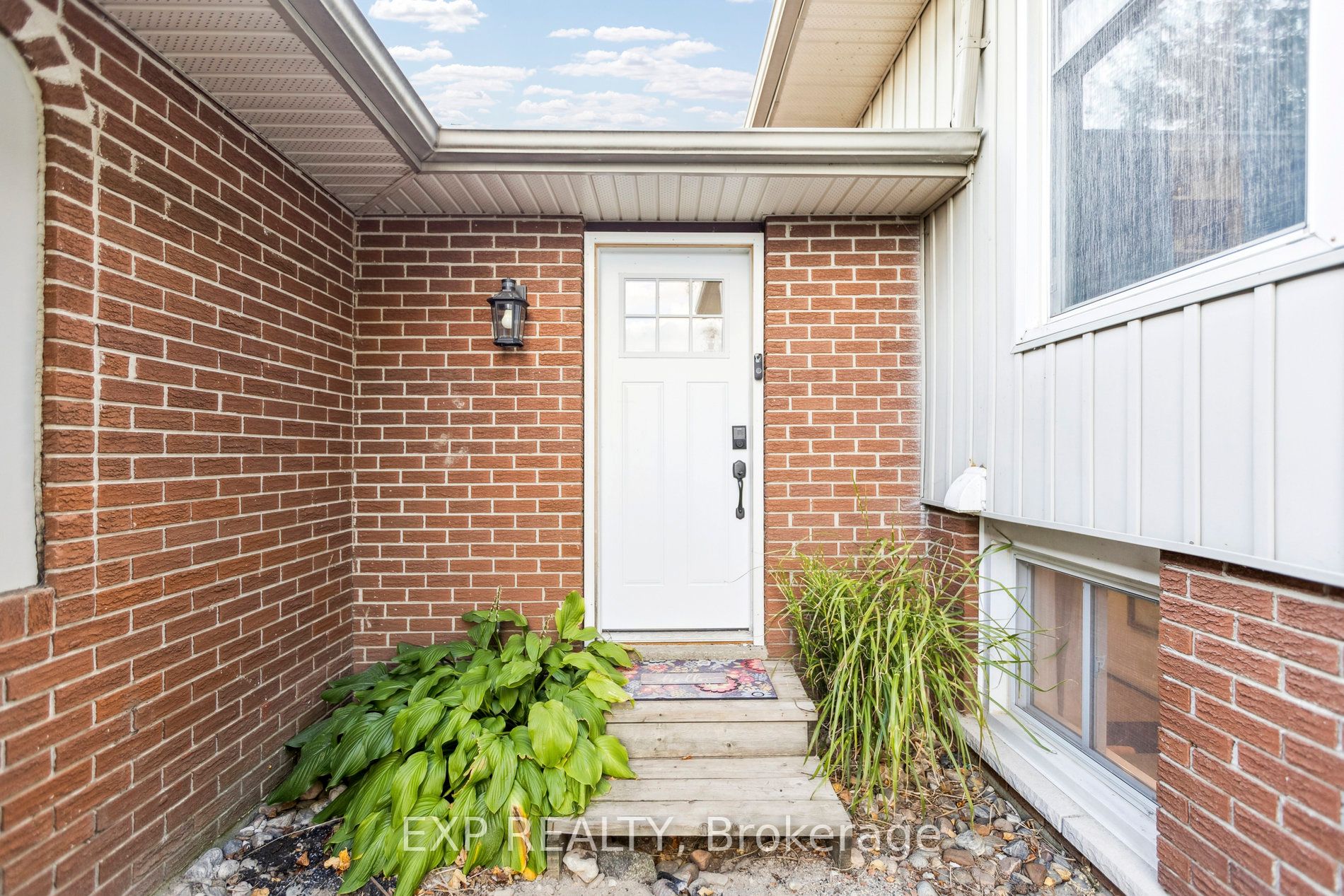 7429 Sideroad 20 Side Road