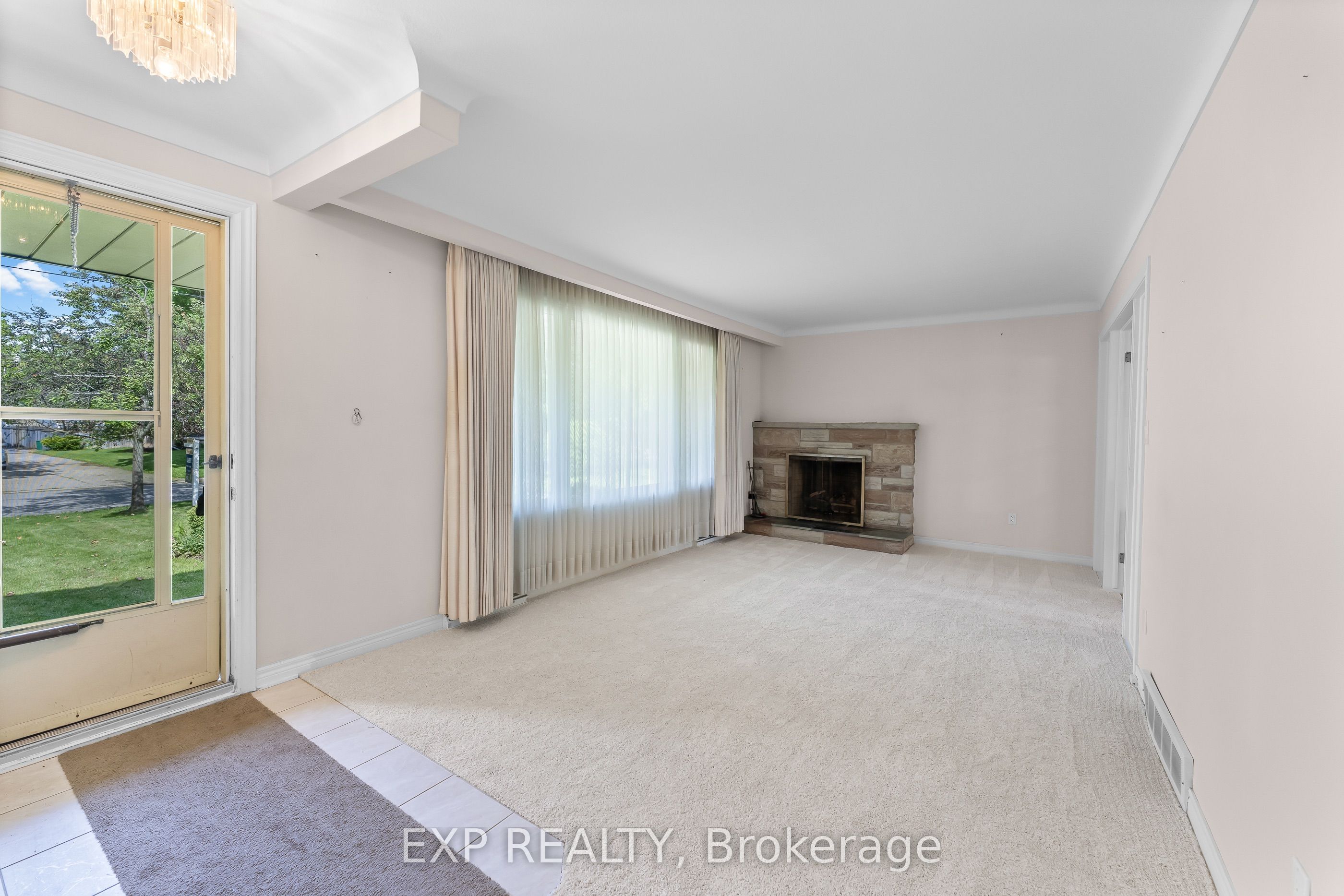 27 Mississauga Road