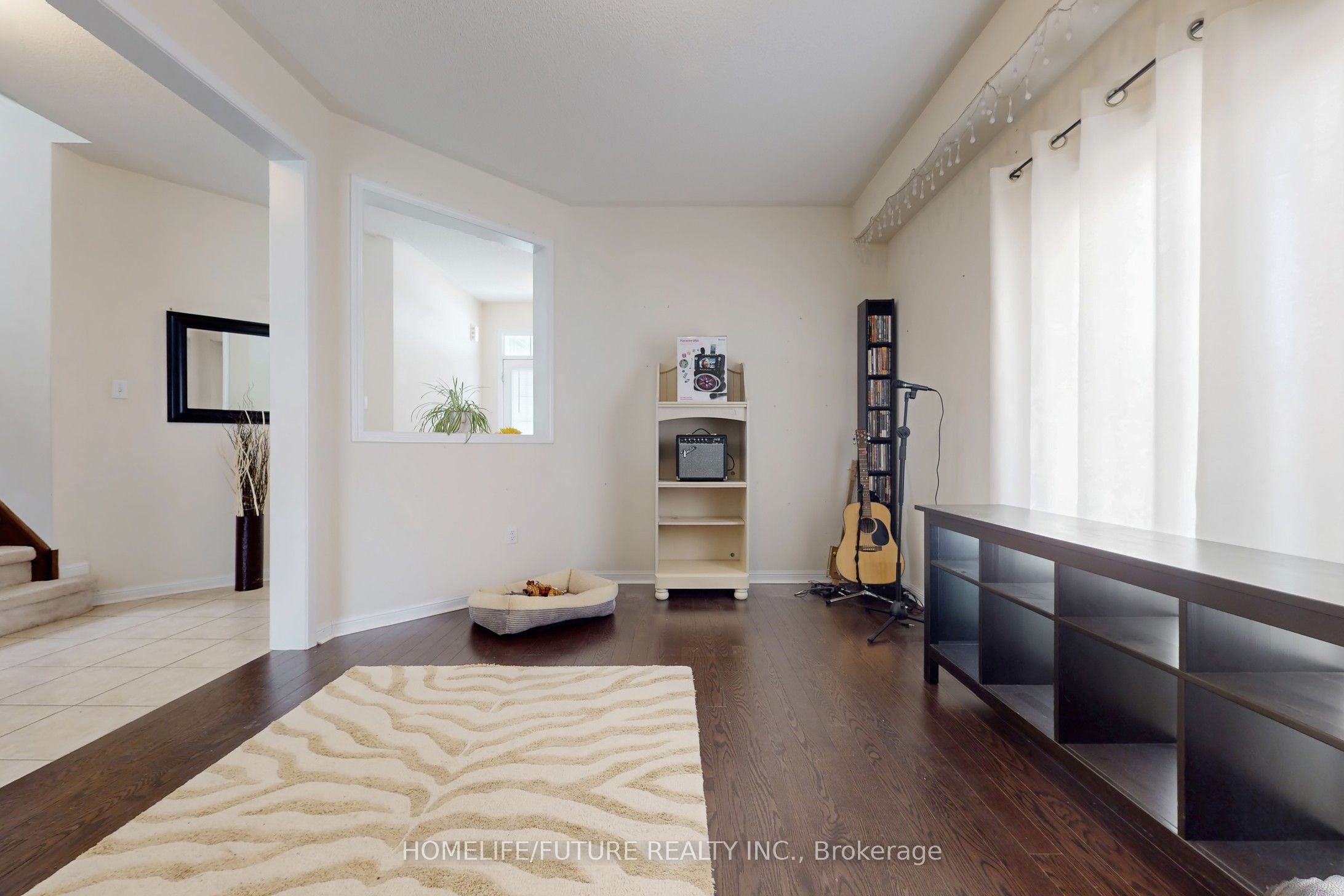 23 Edwin Carr Street