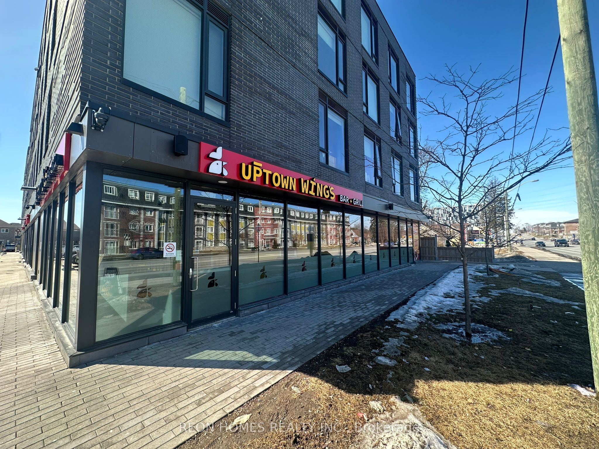 1800 Simcoe Street N #1