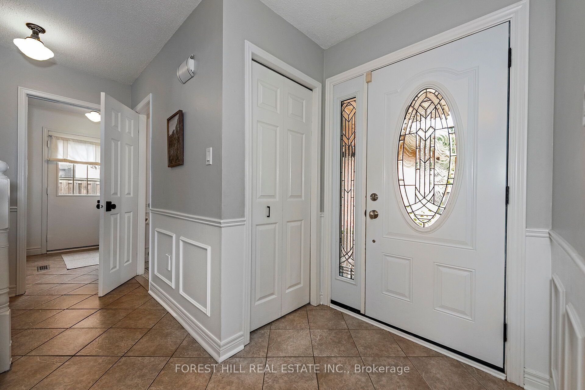 256 Randall Crescent