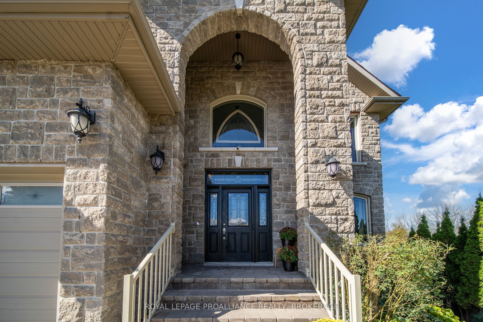 710 Kananaskis Drive