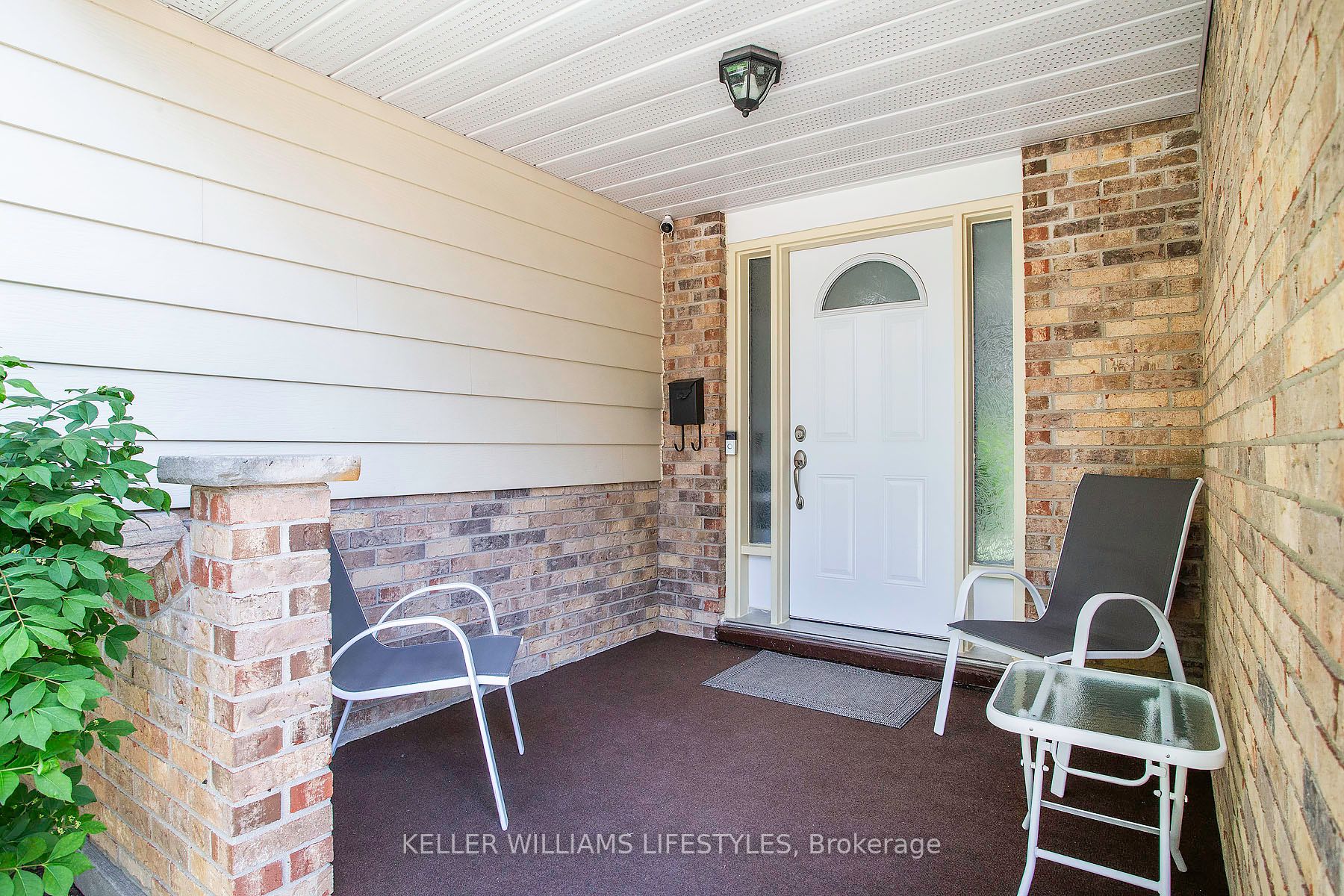 128 Clarendon Crescent