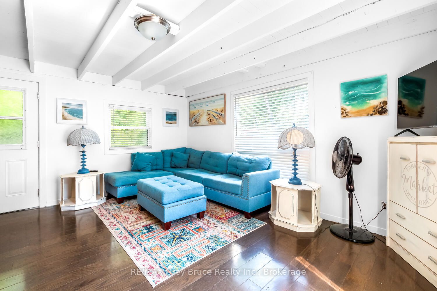 1106 King Edward Avenue