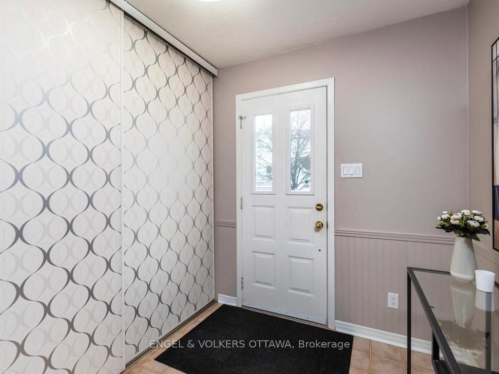 31 Castlegreen Private