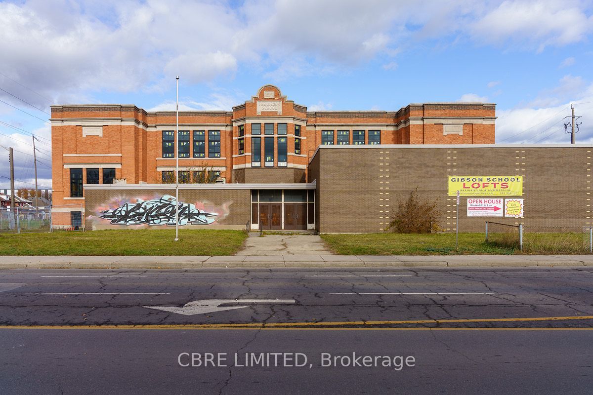 601* Barton Street E