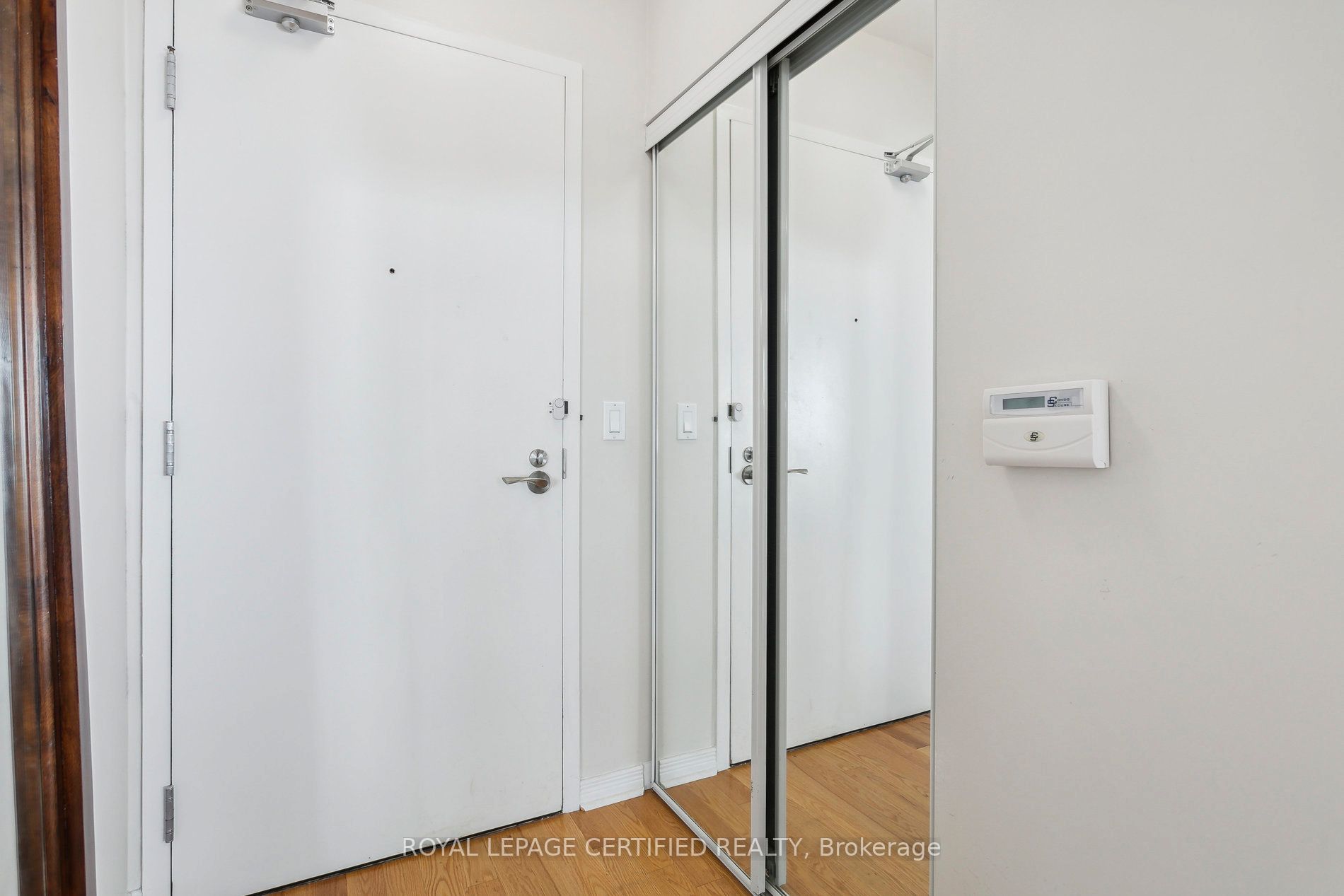 2240 Lakeshore Boulevard W 1208