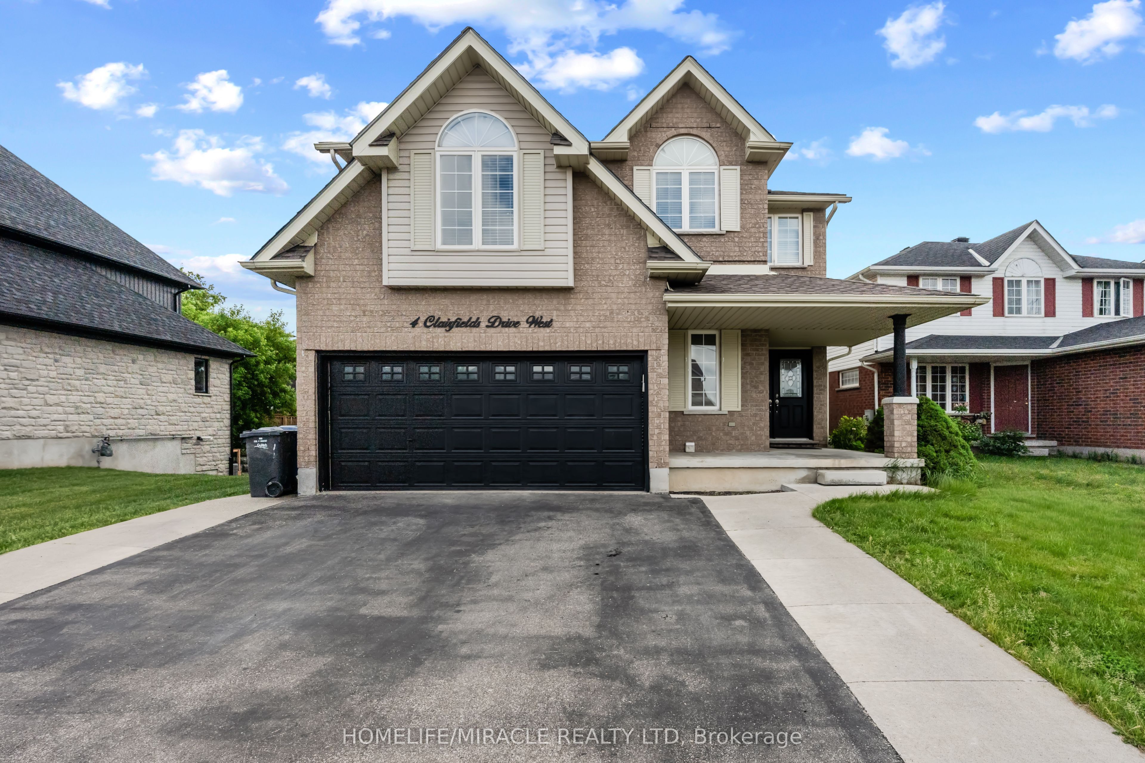 4 Clairfields Drive W