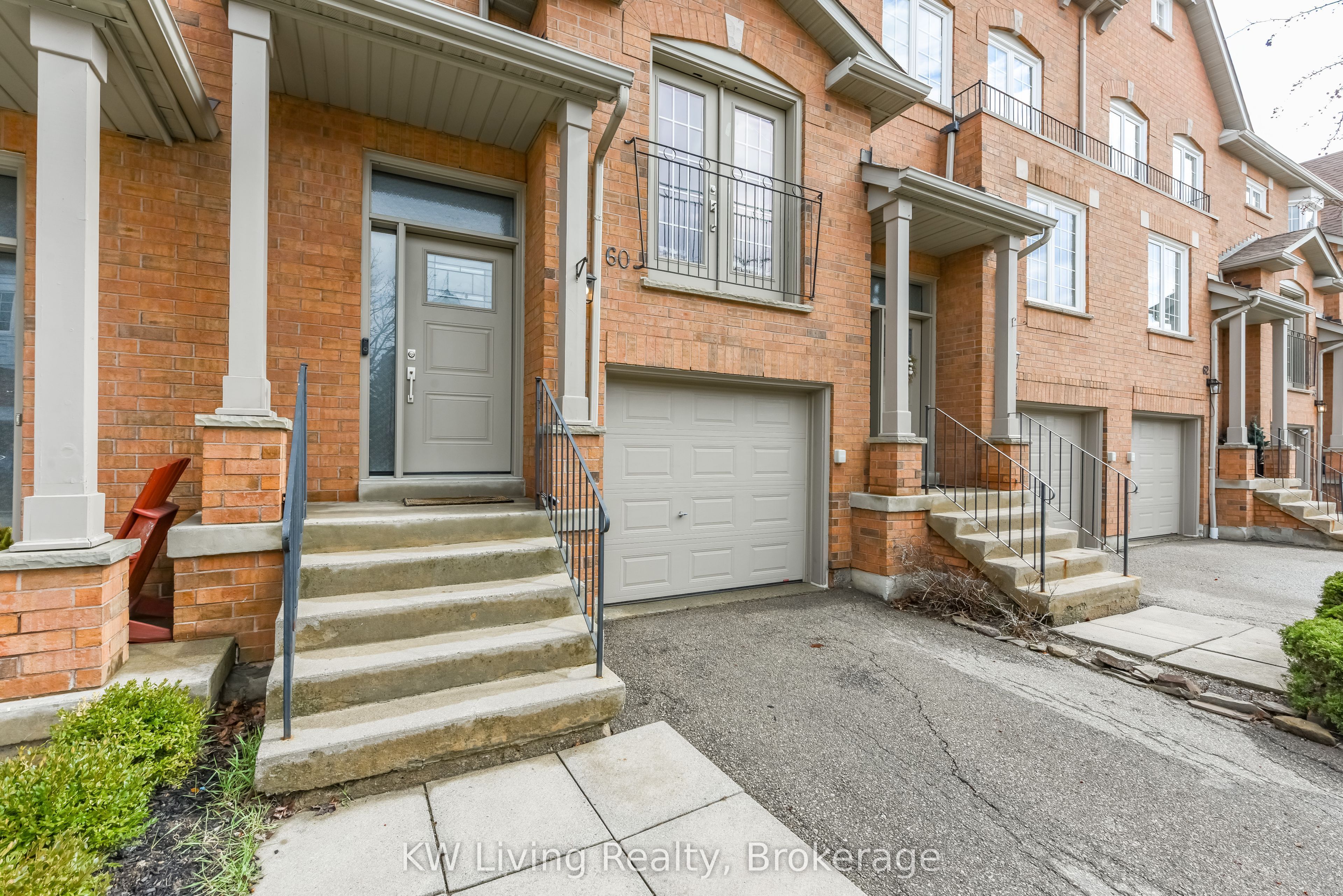 1588 South Parade Court 60
