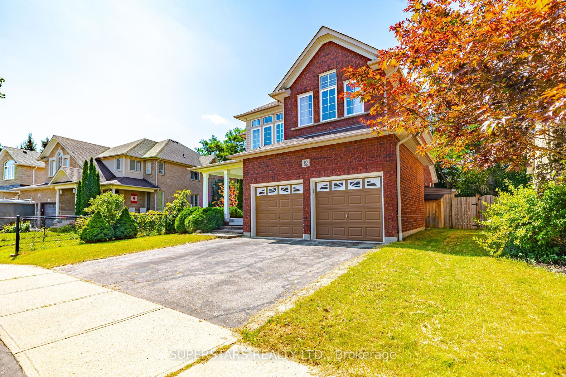 10 Thistledown Crescent