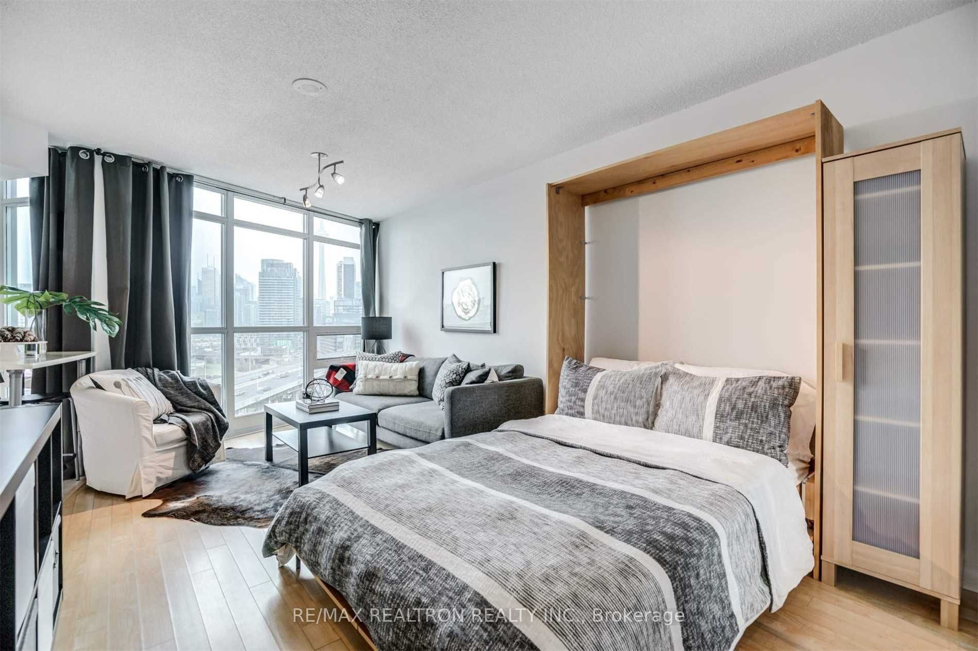 231 Fort York Boulevard 1410