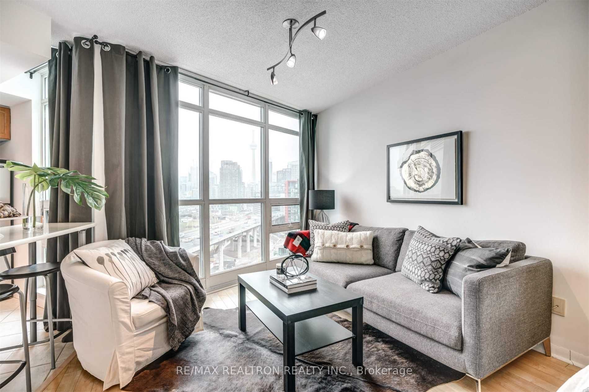 231 Fort York Boulevard 1410