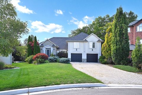 1832 Chesbro Court Mississauga ON L5H 4H2