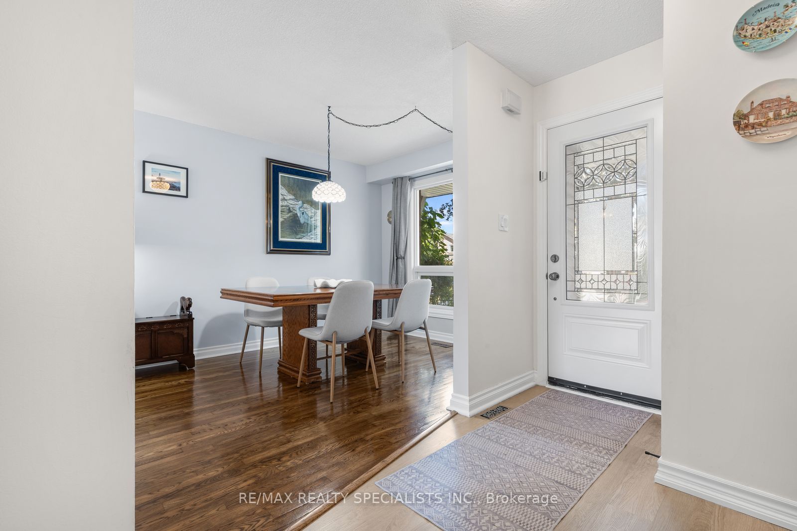 6454 Colebrook Crescent